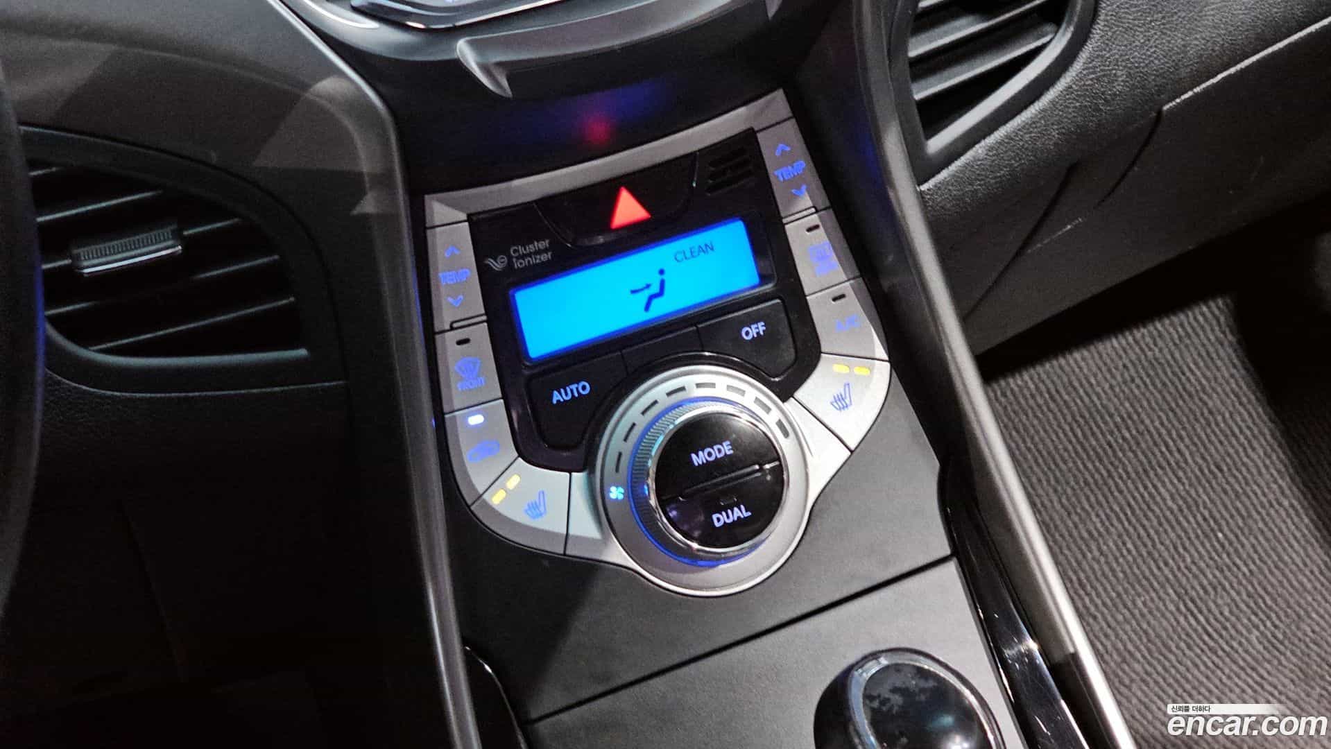 AVANTE Hyundai 2012.4-OPTION-023