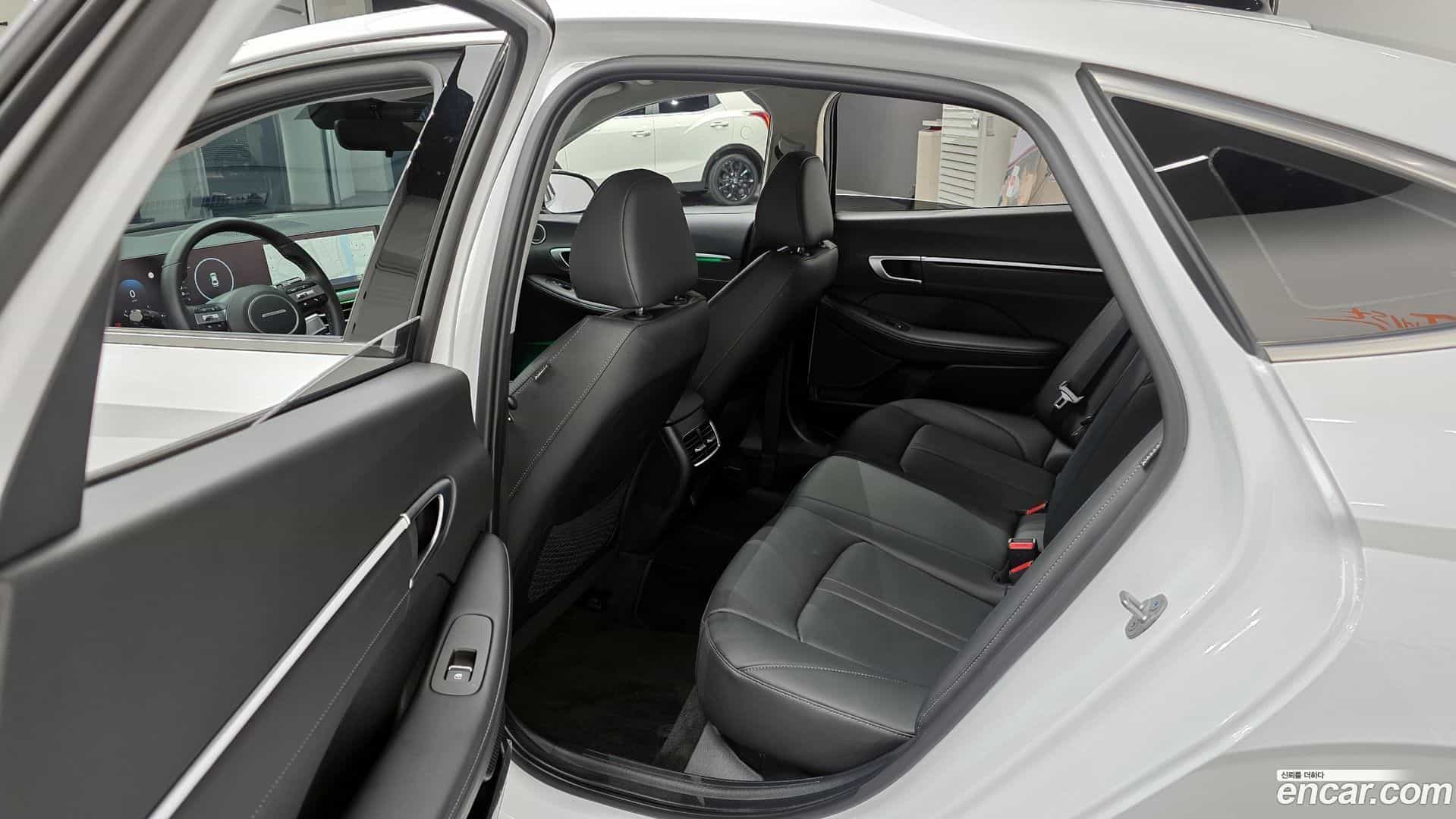 Sonata Hyundai 2025.2-OPTION-015