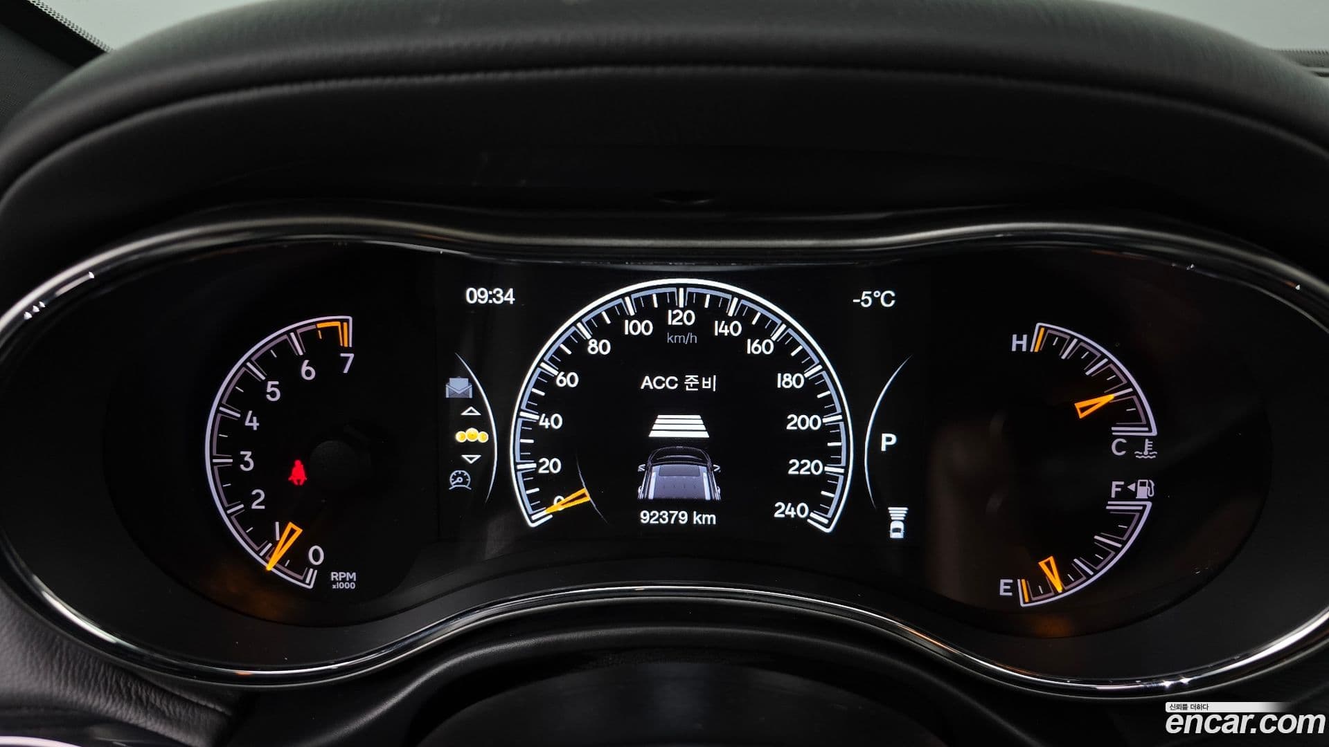 Main__Slider__Photo:Cherokee Jeep 2019.10-7