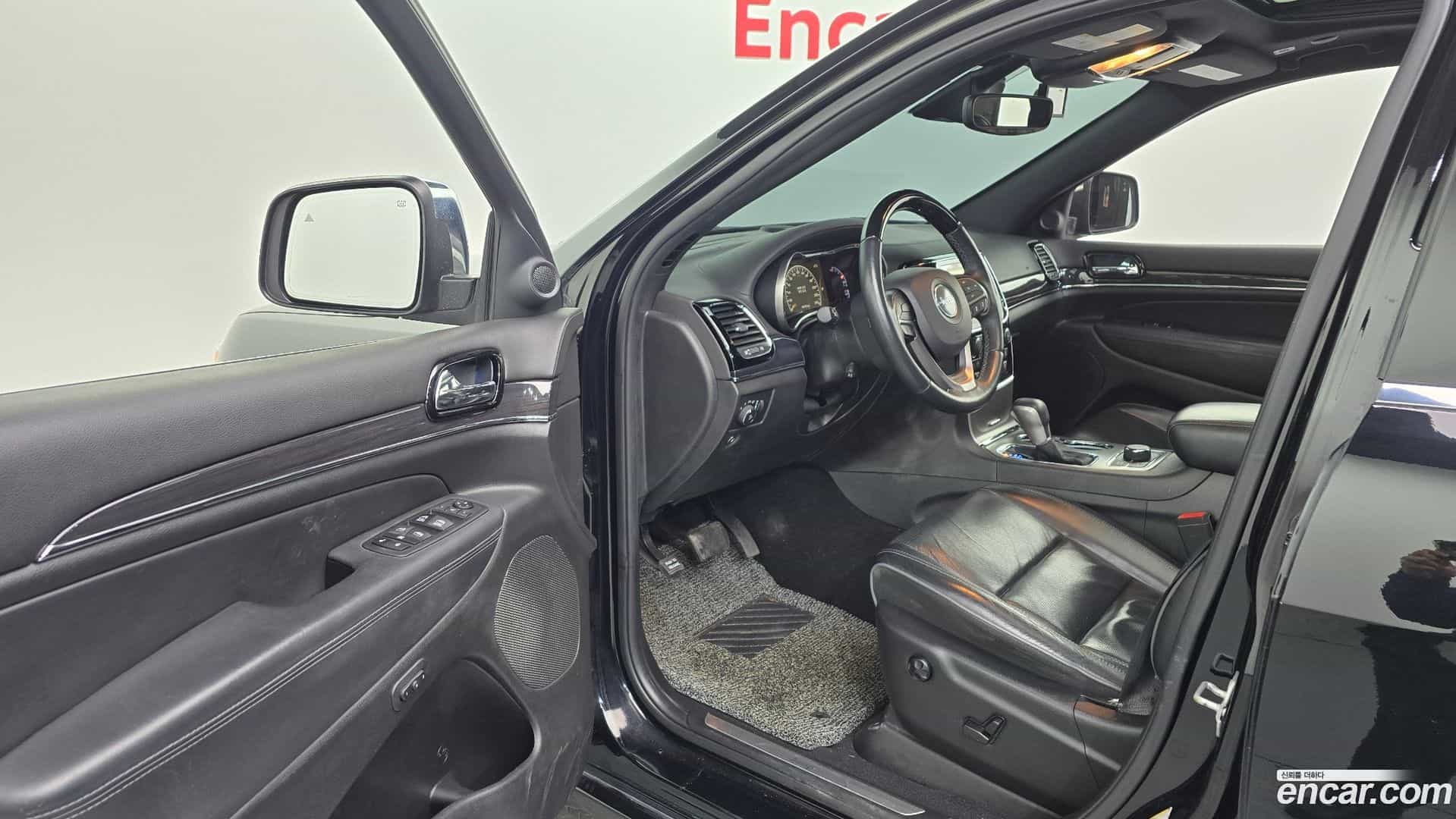 Cherokee Jeep 2019.10-INNER-010