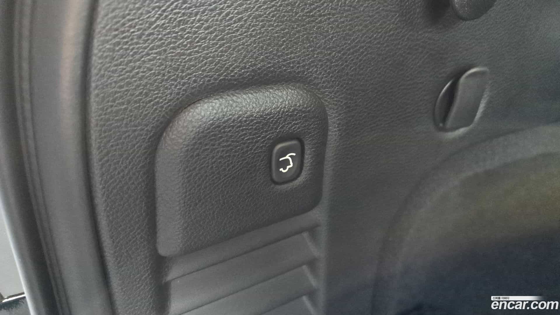 Cherokee Jeep 2019.10-OPTION-024