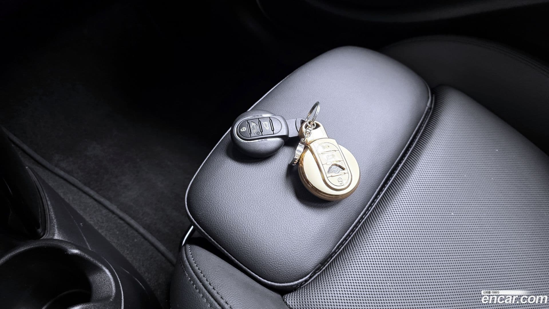 Main__Slider__Photo:Cooper Mini 2022.3-18