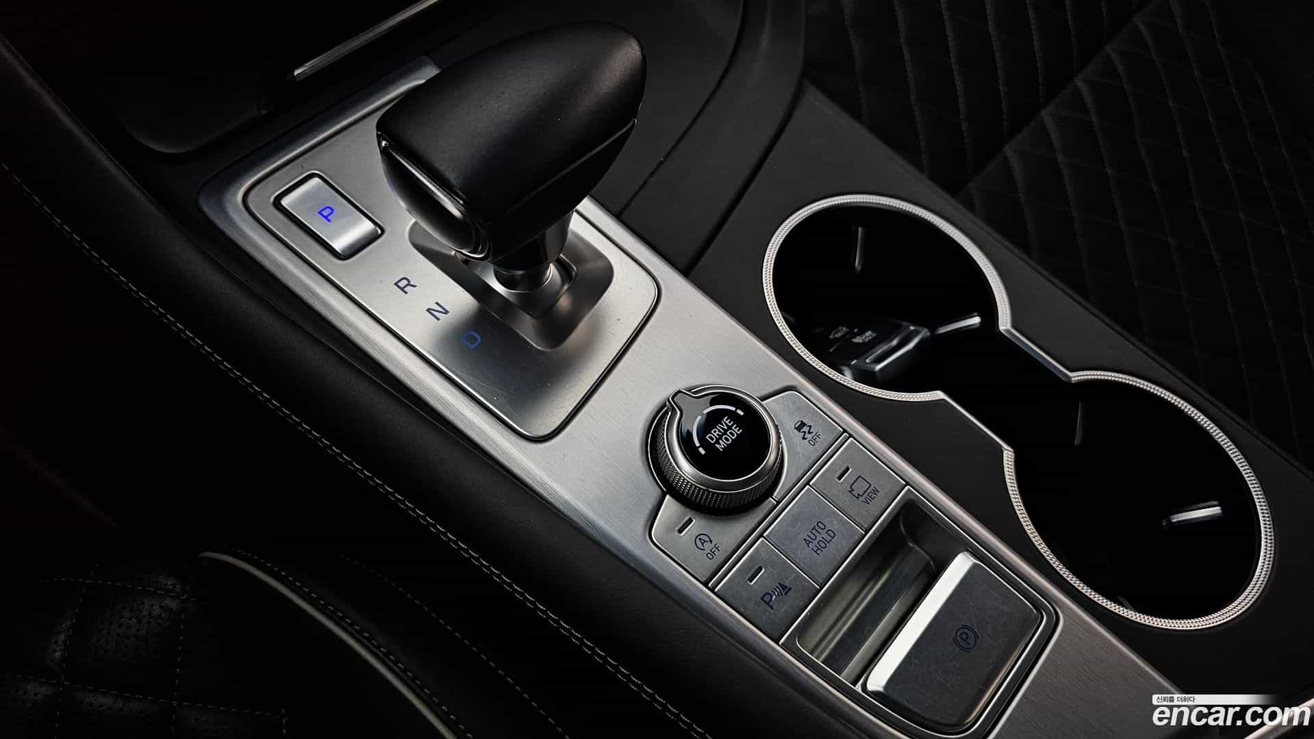 G70 Genesis 2019.0-INNER-009