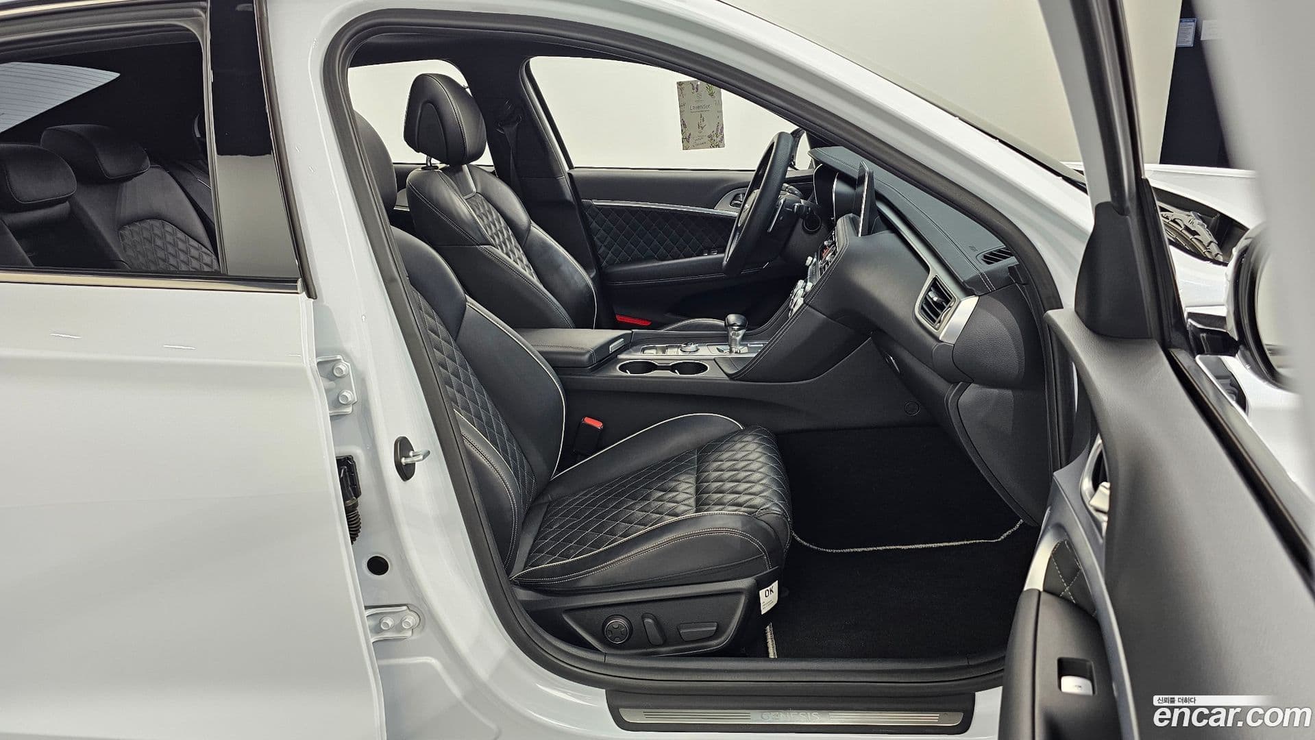 Main__Slider__Photo:G70 Genesis 2019.0-9