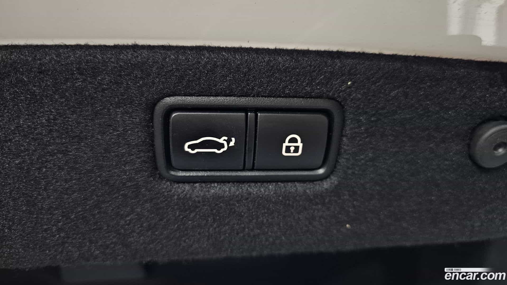 G70 Genesis 2019.0-OPTION-024