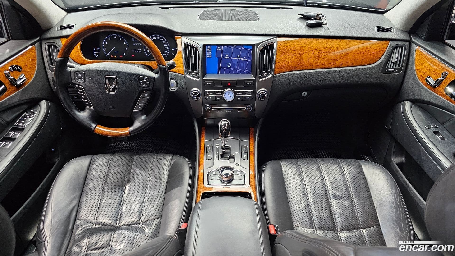 Main__Slider__Photo:Equus Hyundai 2010.1-6