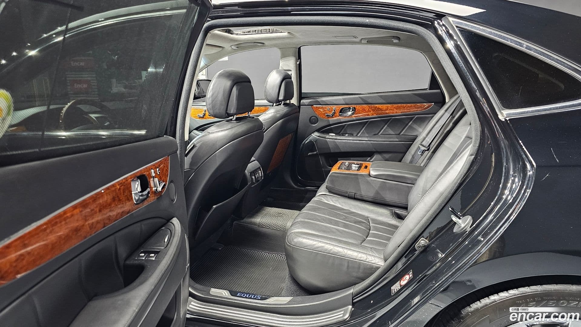 Main__Slider__Photo:Equus Hyundai 2010.1-11