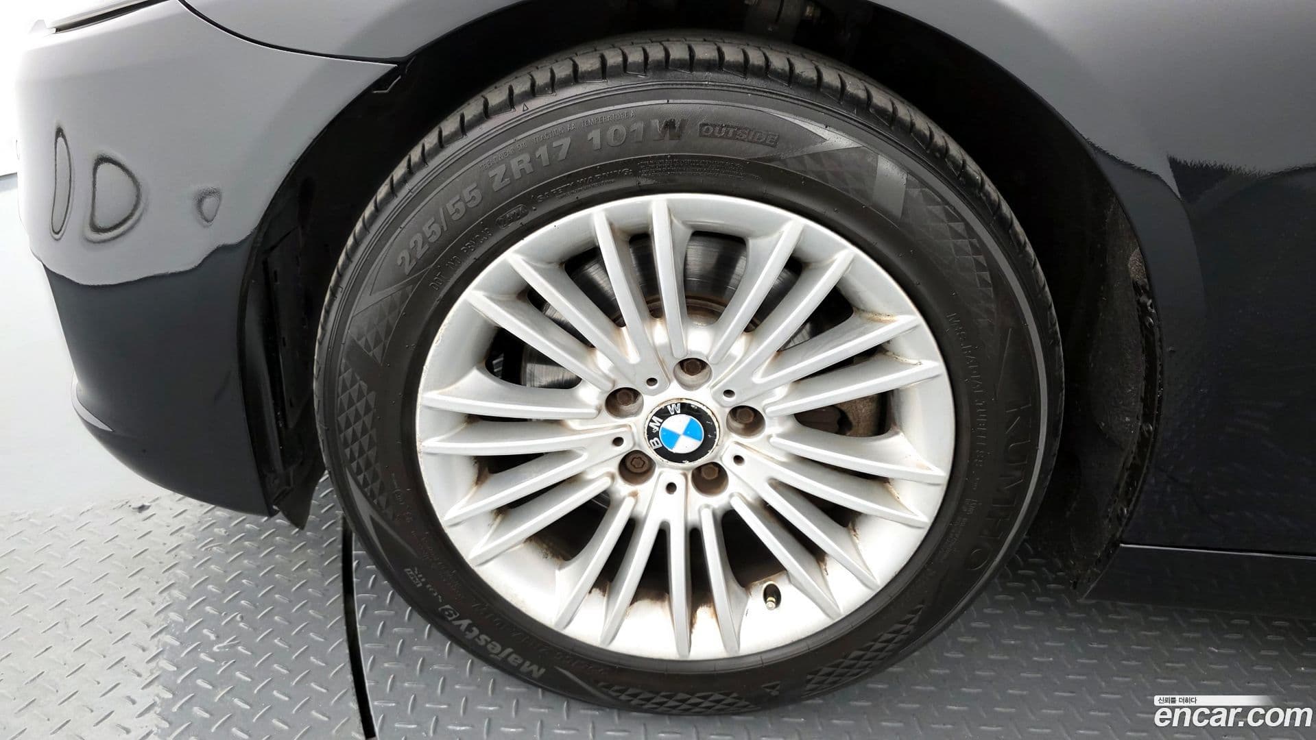 Main__Slider__Photo:5-Series BMW 2014.2-4