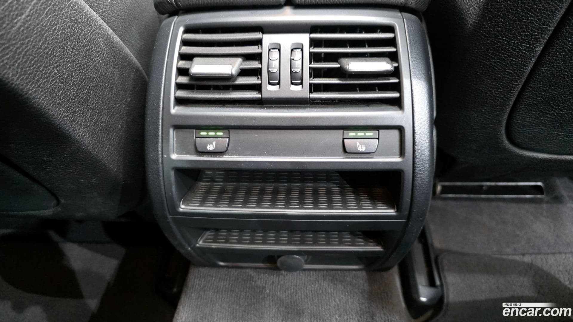 Main__Slider__Photo:5-Series BMW 2014.2-18