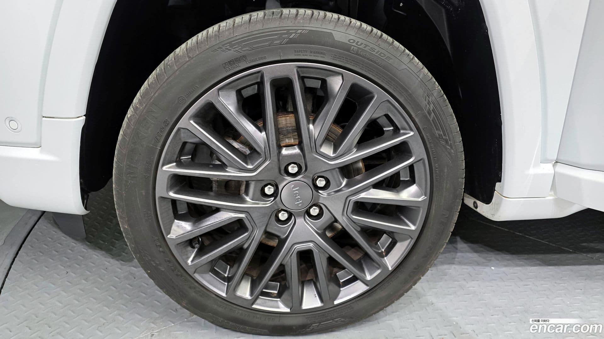 Main__Slider__Photo:Compass Jeep 2022.6-4