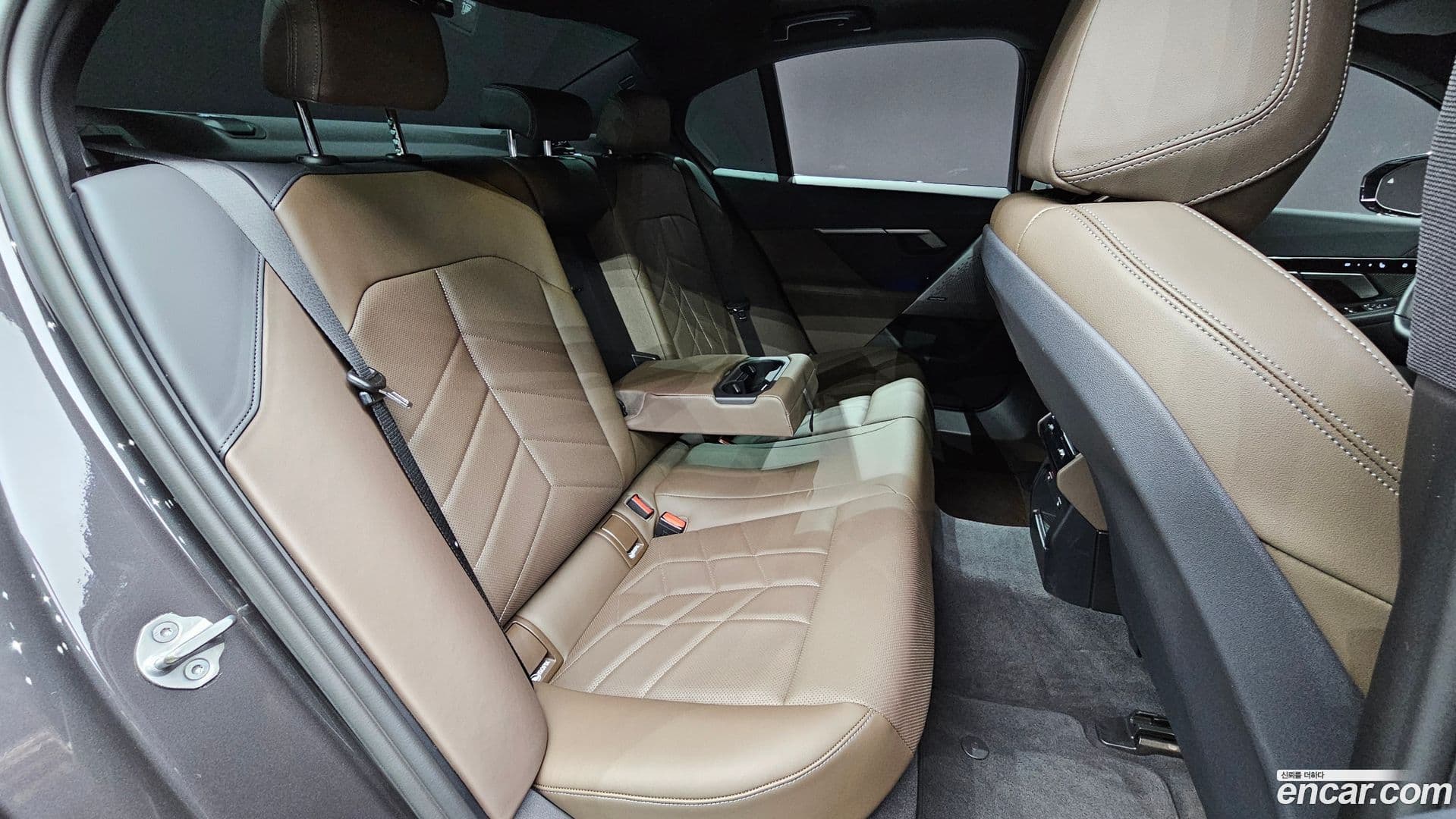 Main__Slider__Photo:5-Series BMW 2023.9-18