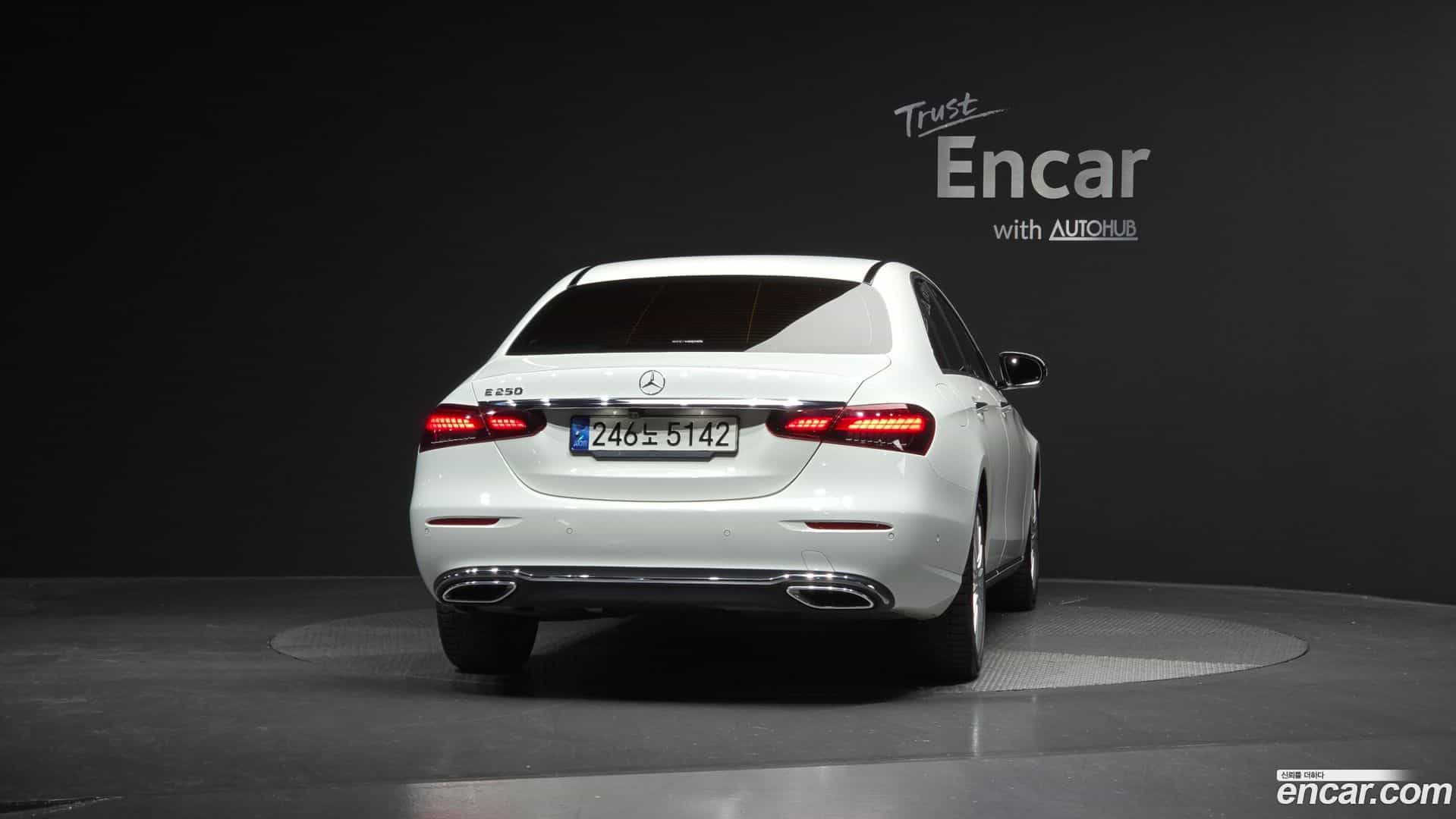 E-Class Mercedes-Benz 2021.9-OUTER-004