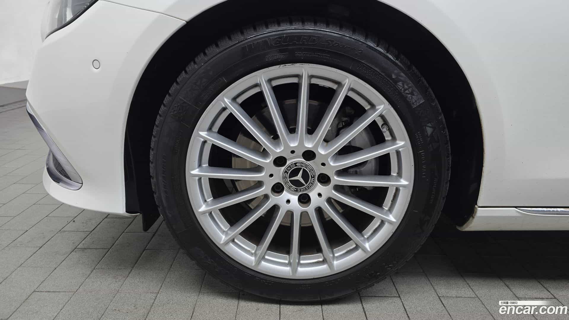 E-Class Mercedes-Benz 2021.9-OUTER-005