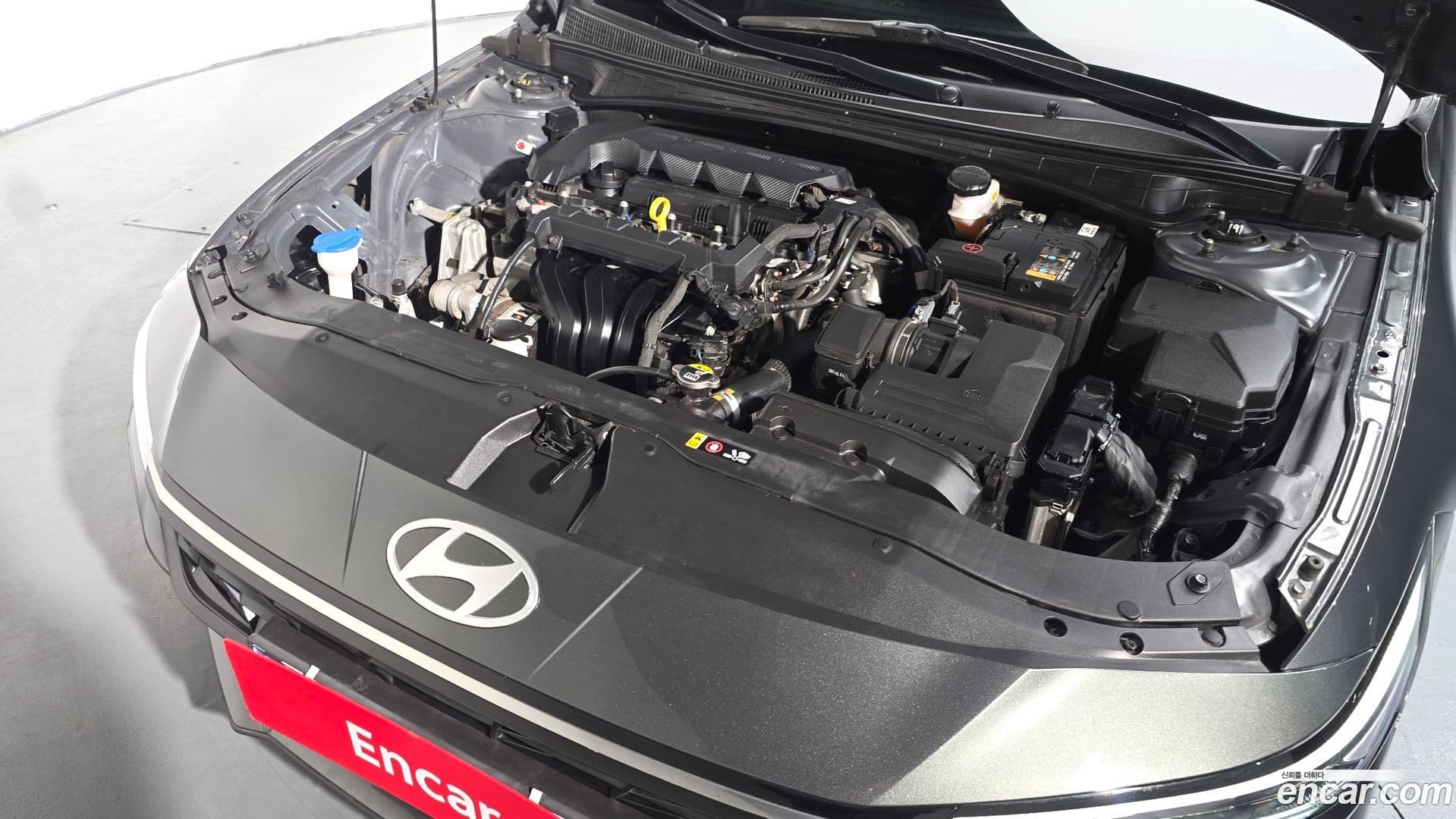 Main__Slider__Photo:AVANTE Hyundai 2023.5-5