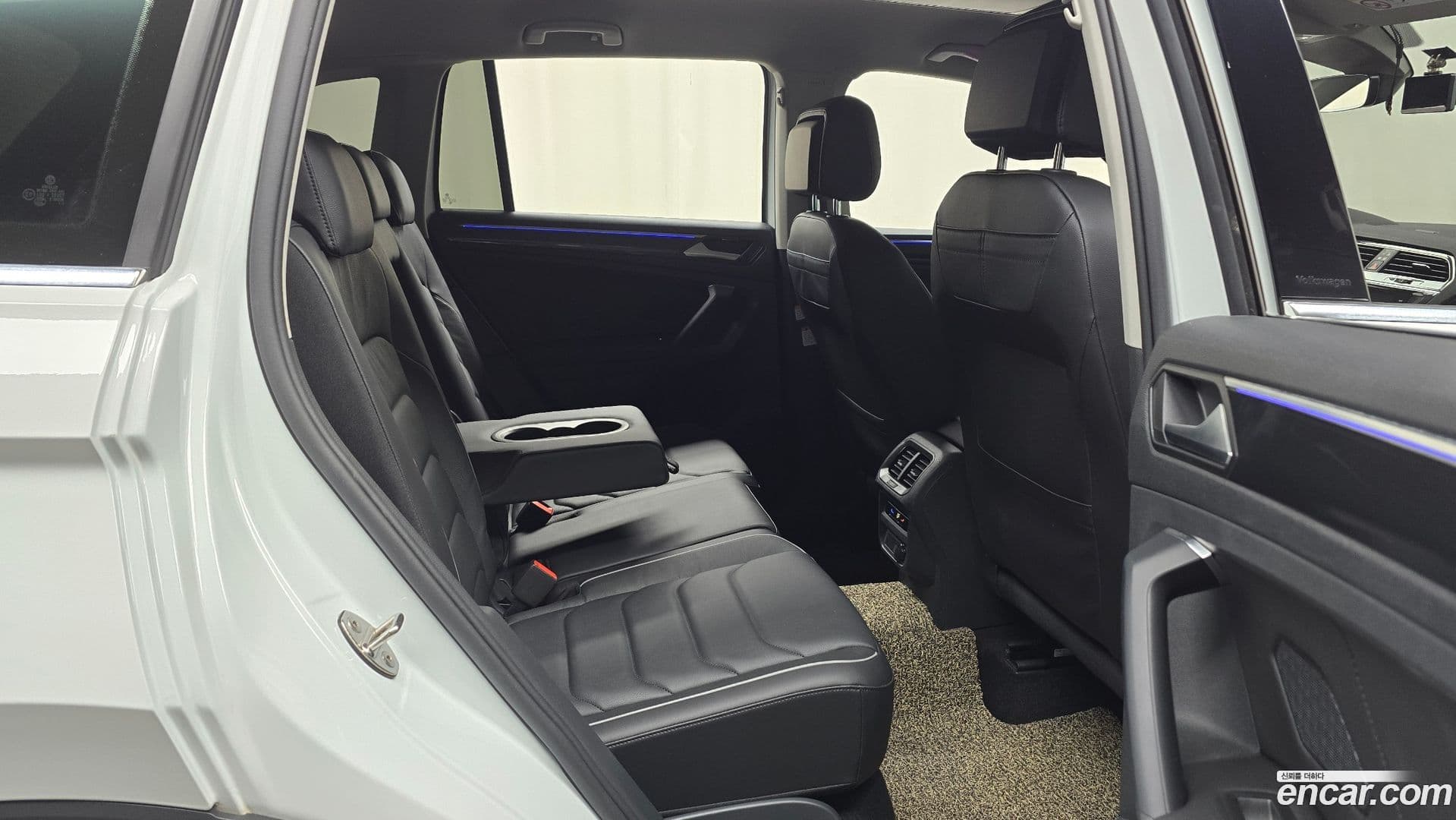 Main__Slider__Photo:Tiguan Volkswagen 2022.2-11