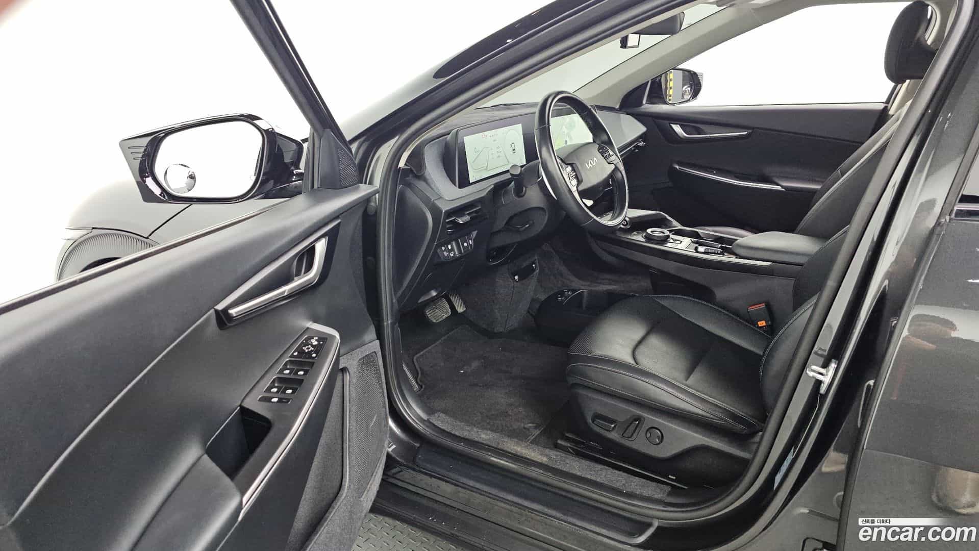 EV6 Kia 2022.2-INNER-010