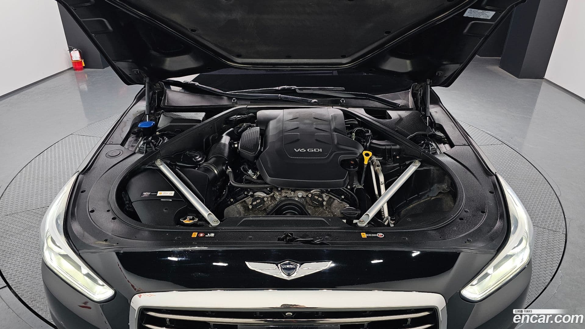 Main__Slider__Photo:EQ900 Genesis 2016.0-5