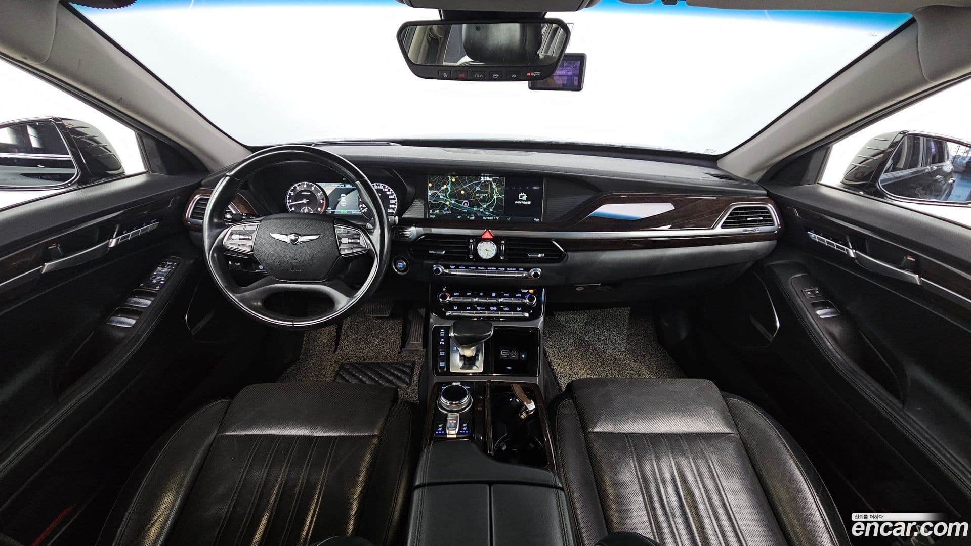 Main__Slider__Photo:EQ900 Genesis 2016.0-6