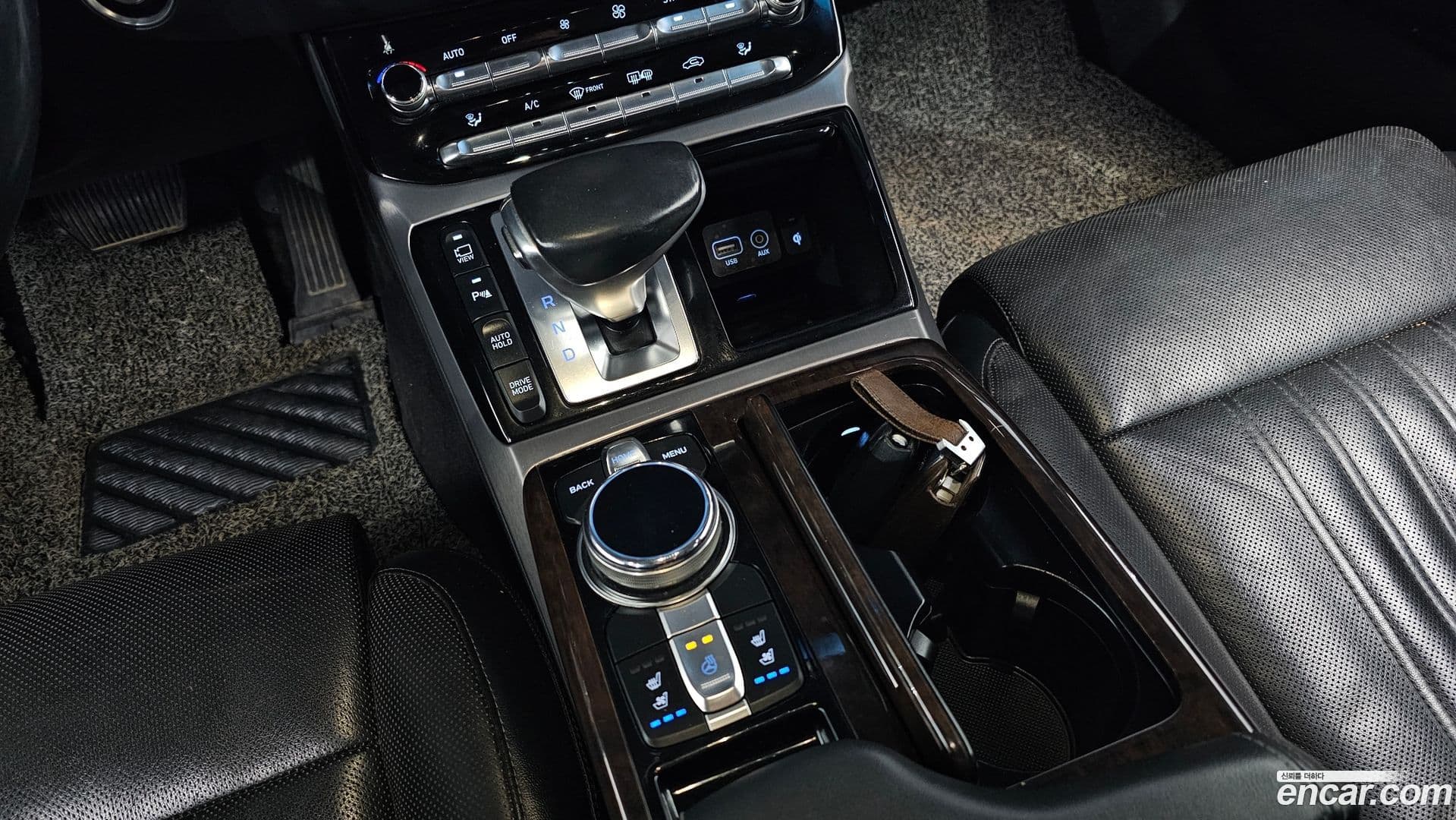 Main__Slider__Photo:EQ900 Genesis 2016.0-8