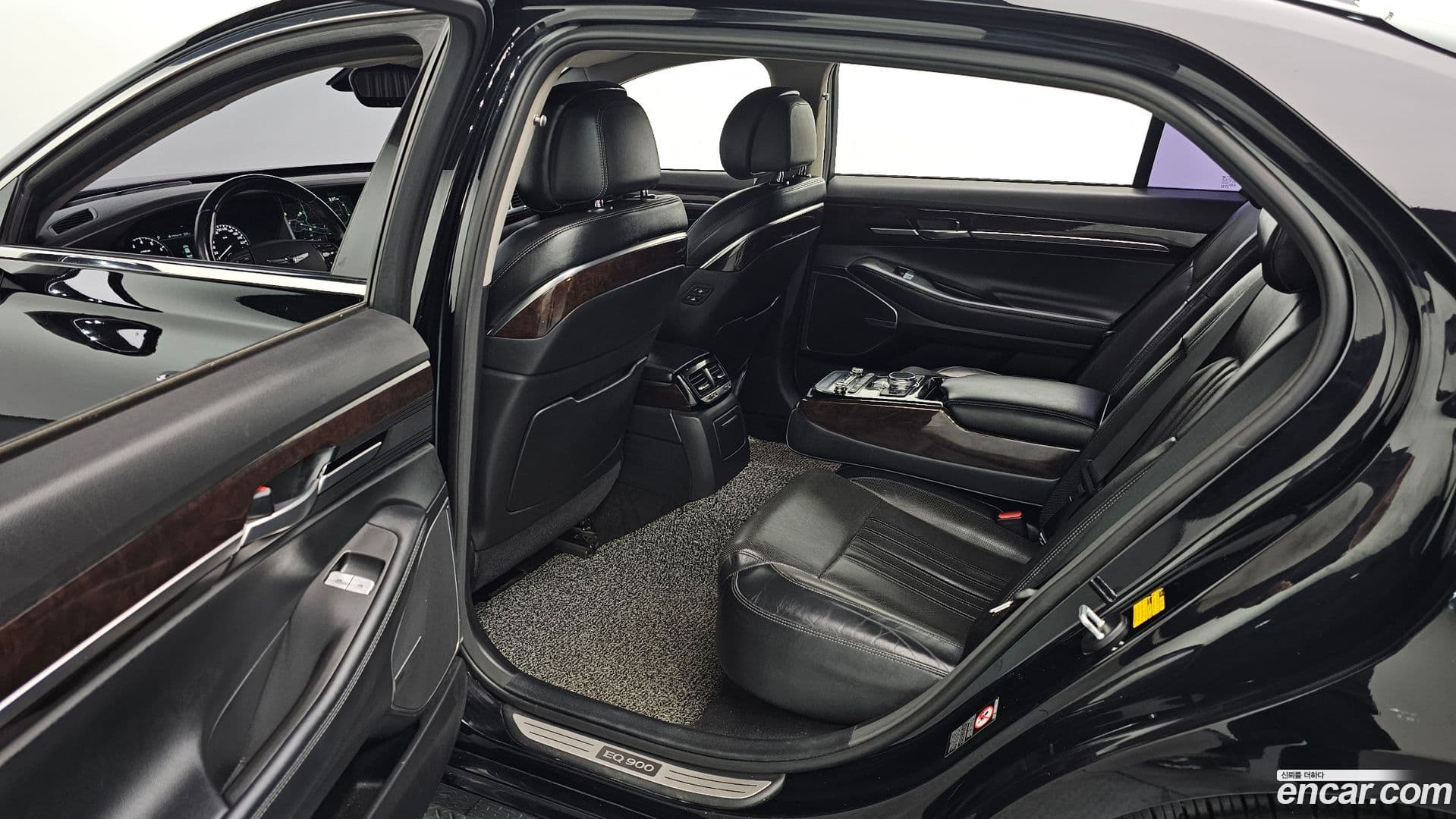 Main__Slider__Photo:EQ900 Genesis 2016.0-11