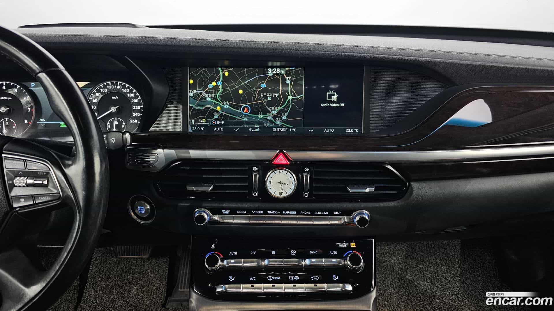 EQ900 Genesis 2016.0-OPTION-018