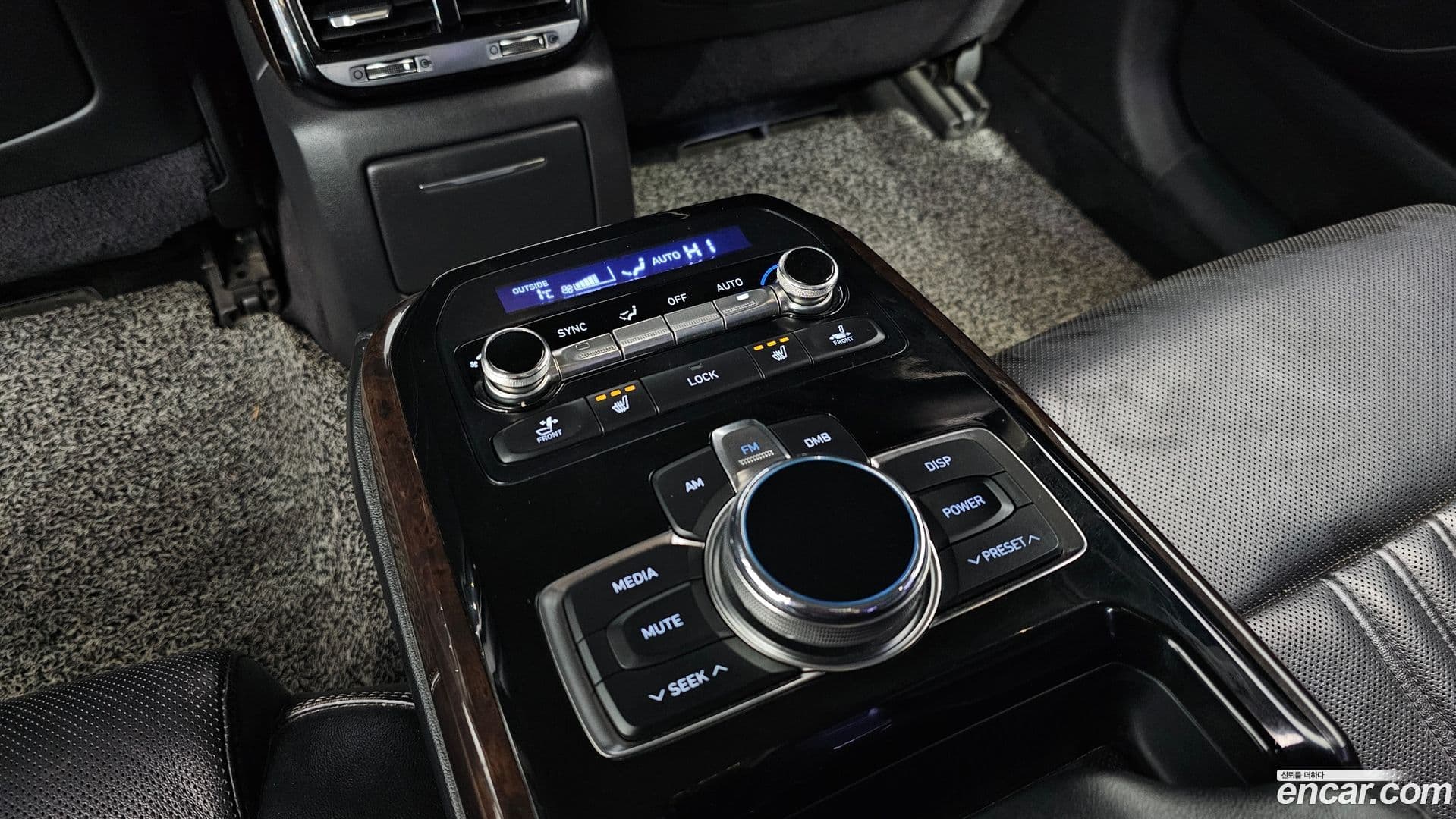 Main__Slider__Photo:EQ900 Genesis 2016.0-18