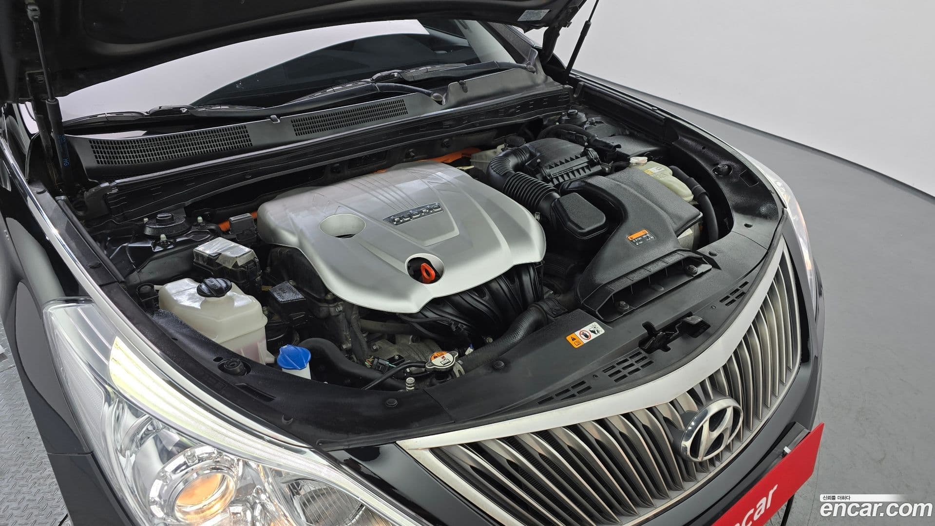 Main__Slider__Photo:Grandeur Hyundai 2015.2-5