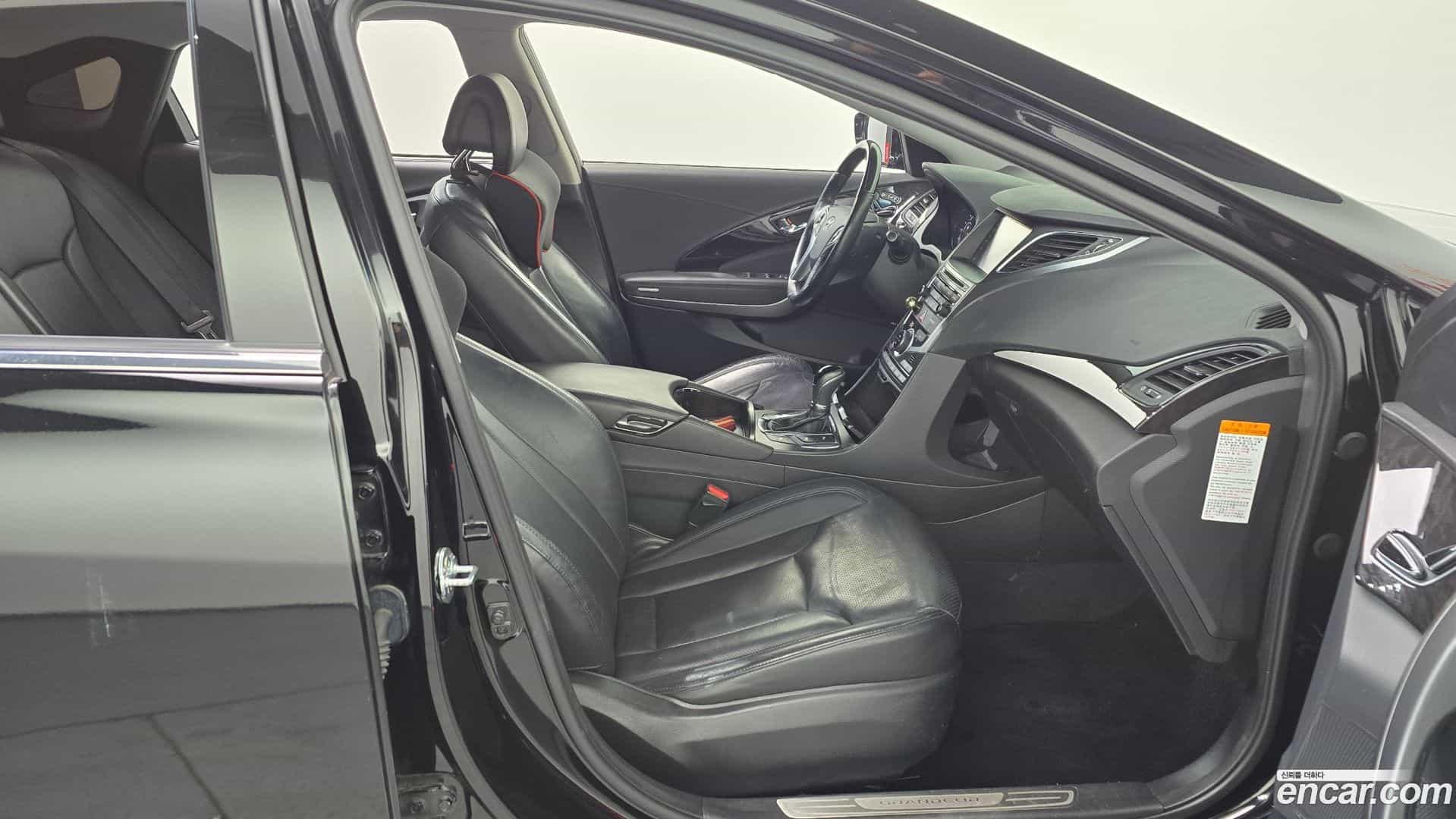 Grandeur Hyundai 2015.2-OPTION-015