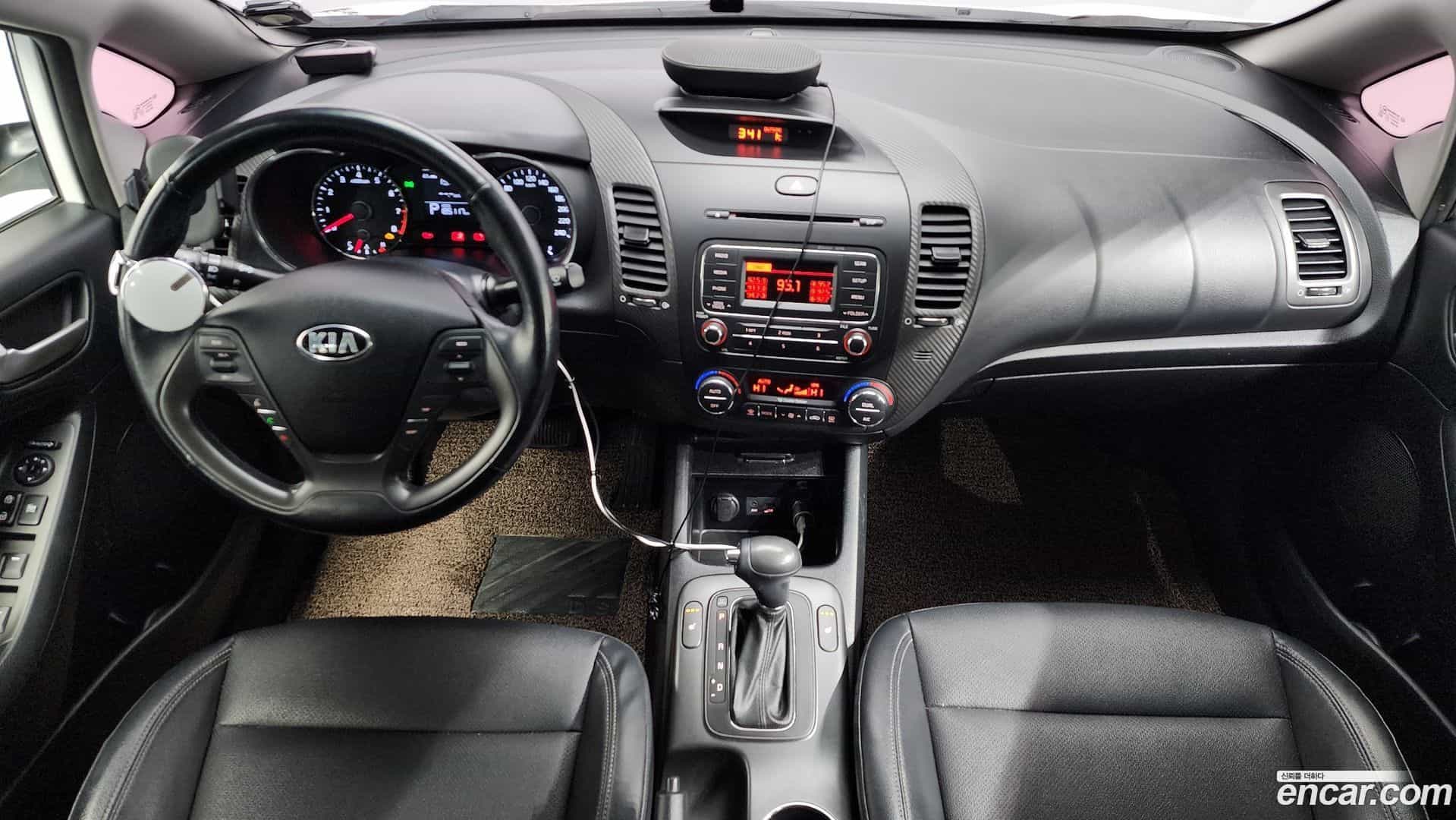K3 Kia 2014.8-INNER-007