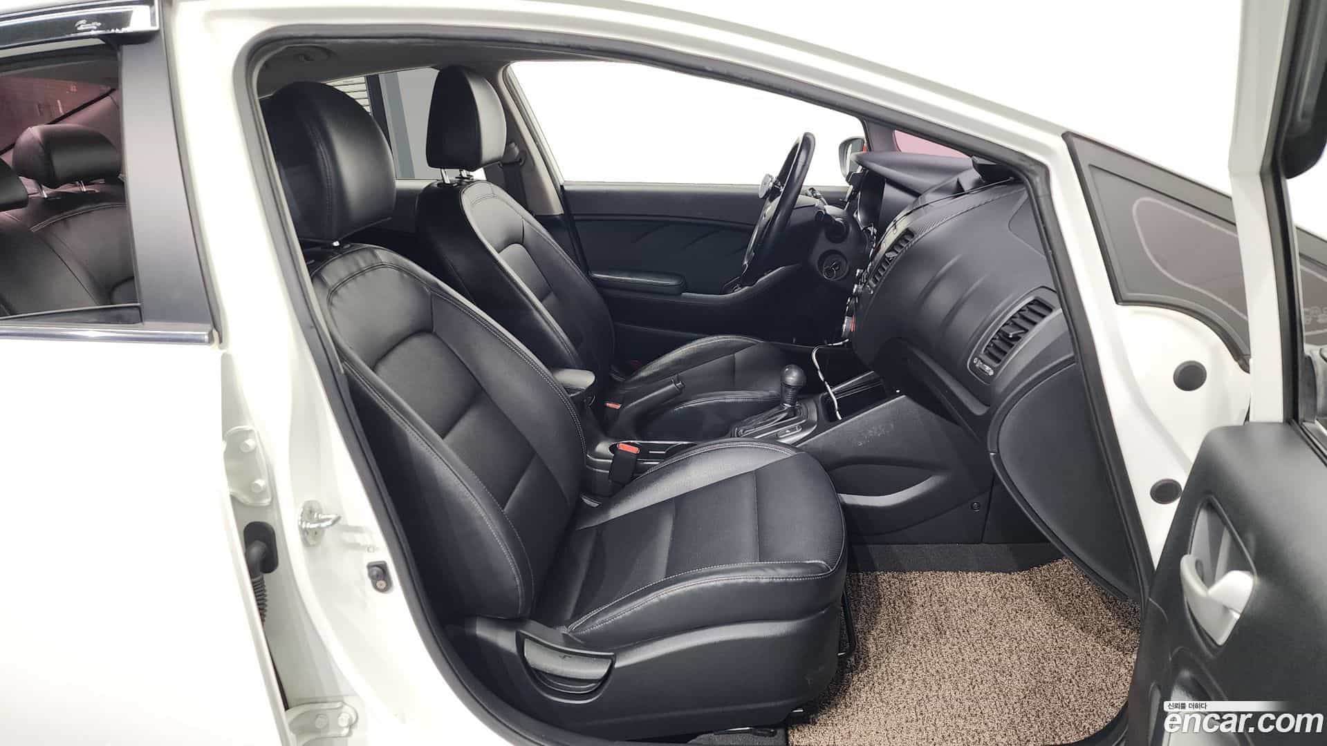 K3 Kia 2014.8-OPTION-015