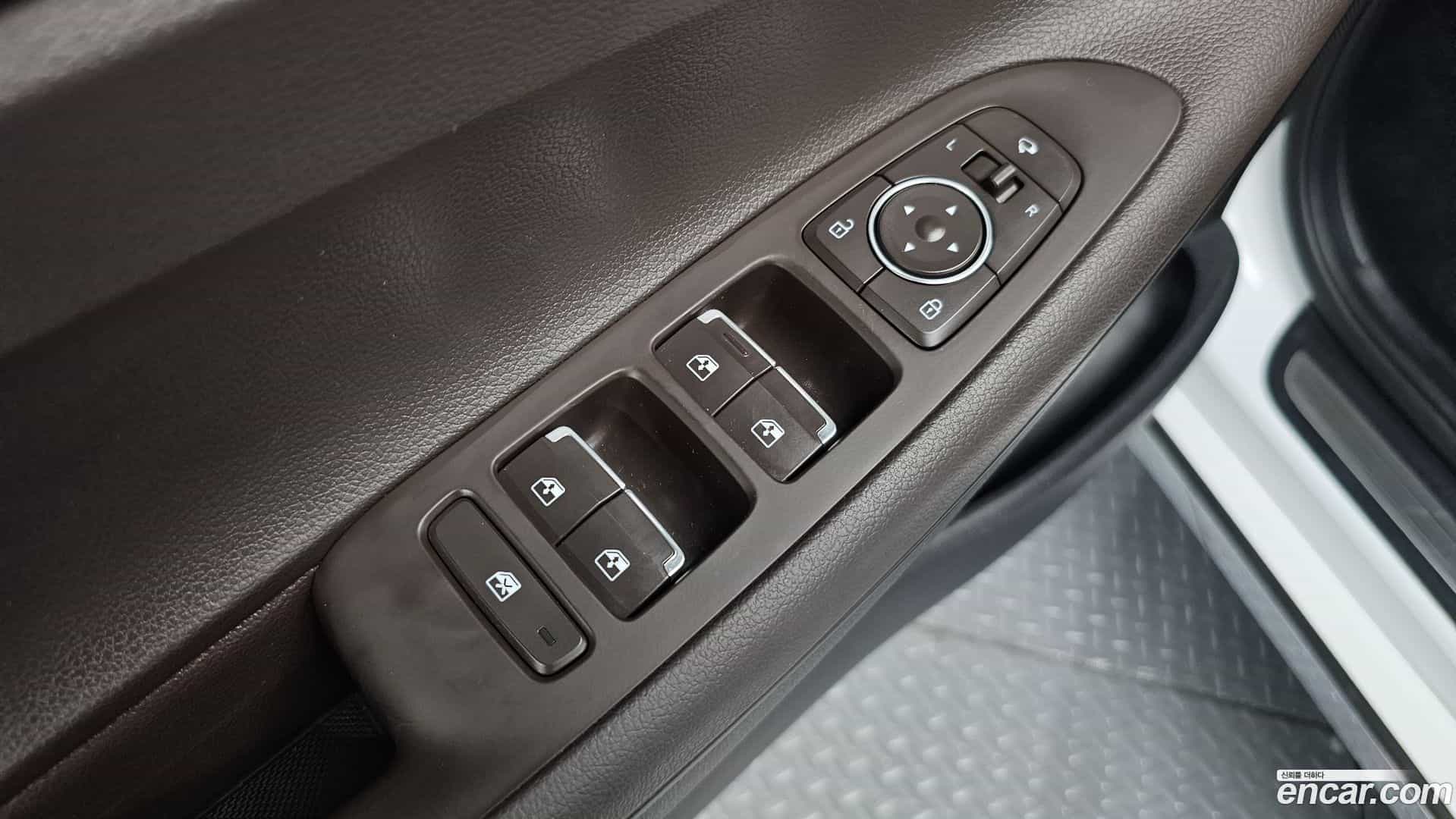 Grandeur Hyundai 2021.3-OPTION-017