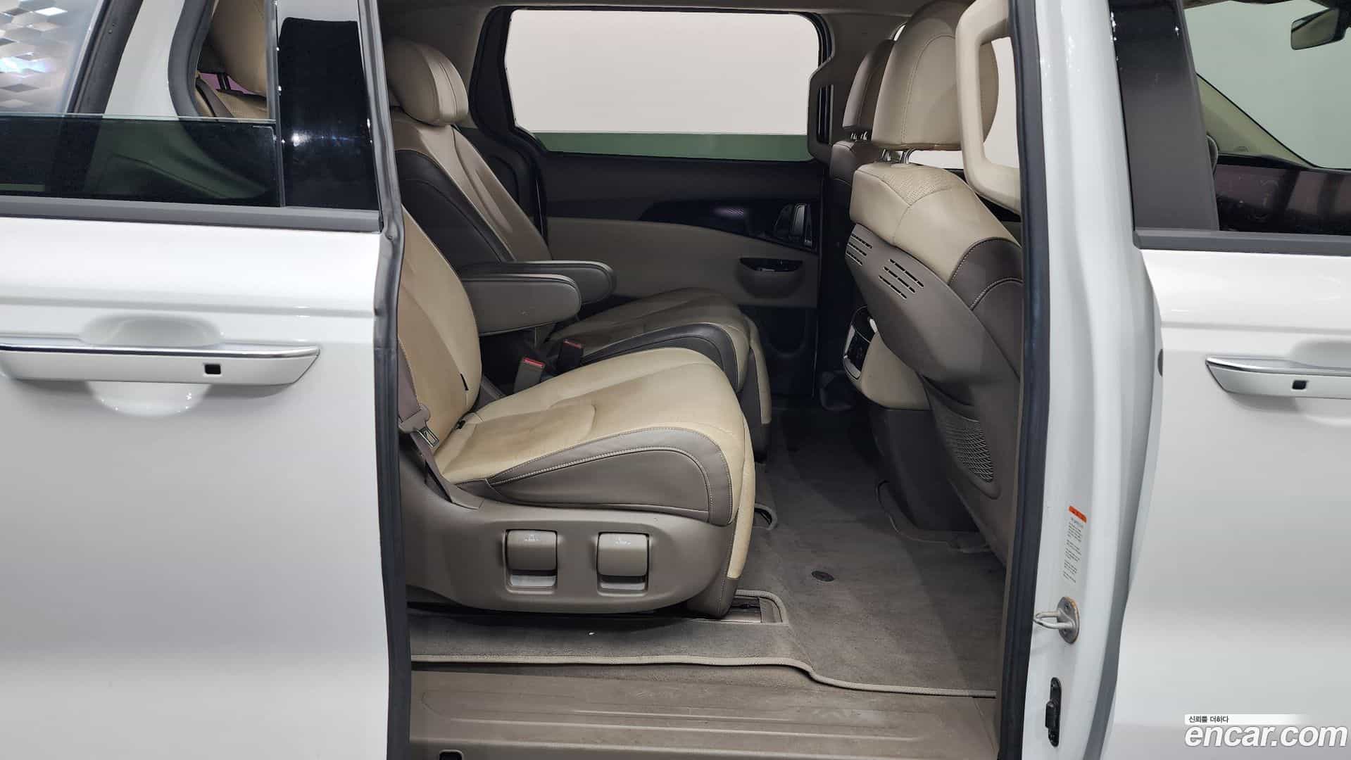 Canival Kia 2021.2-OPTION-016