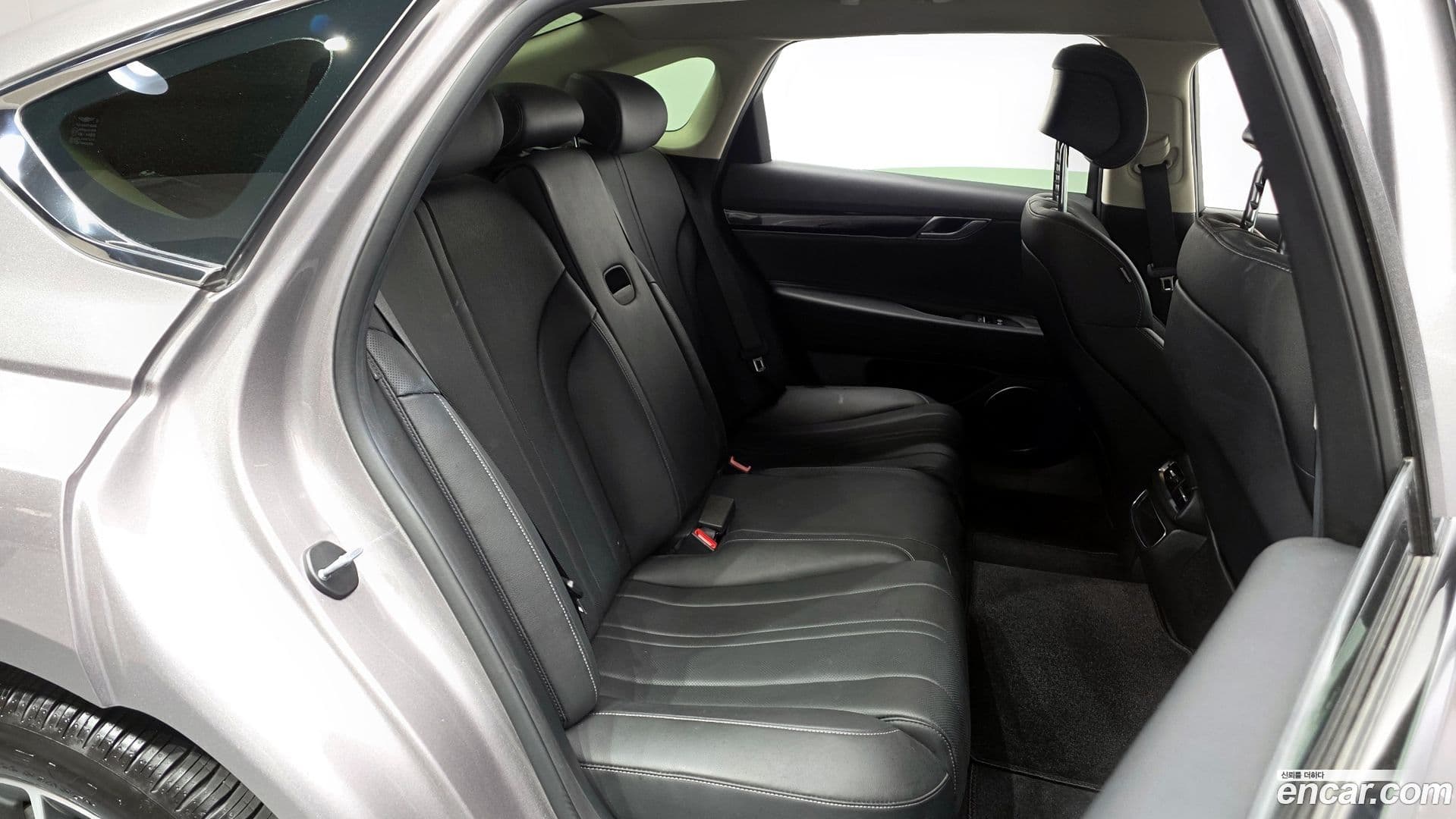 Main__Slider__Photo:G80 Genesis 2023.9-11