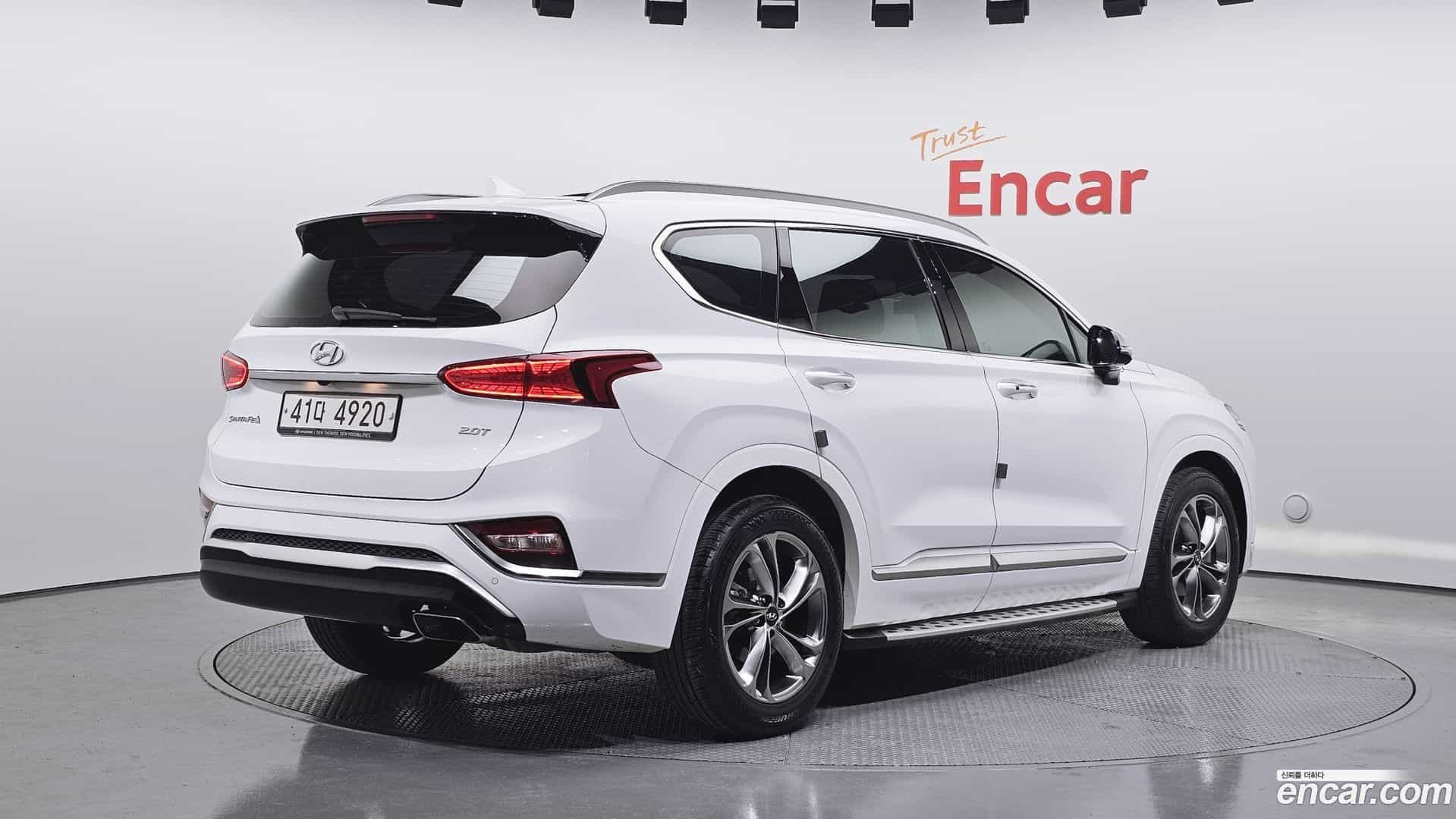 Santafe Hyundai 2018.9-OUTER-002