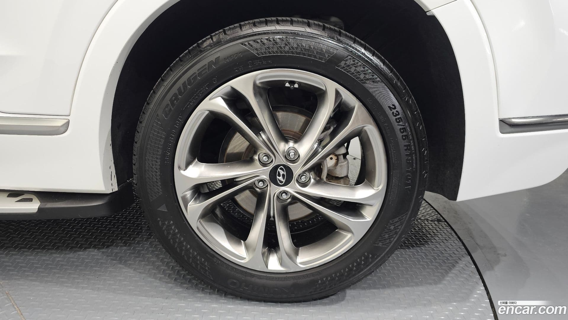 Main__Slider__Photo:Santafe Hyundai 2018.9-4