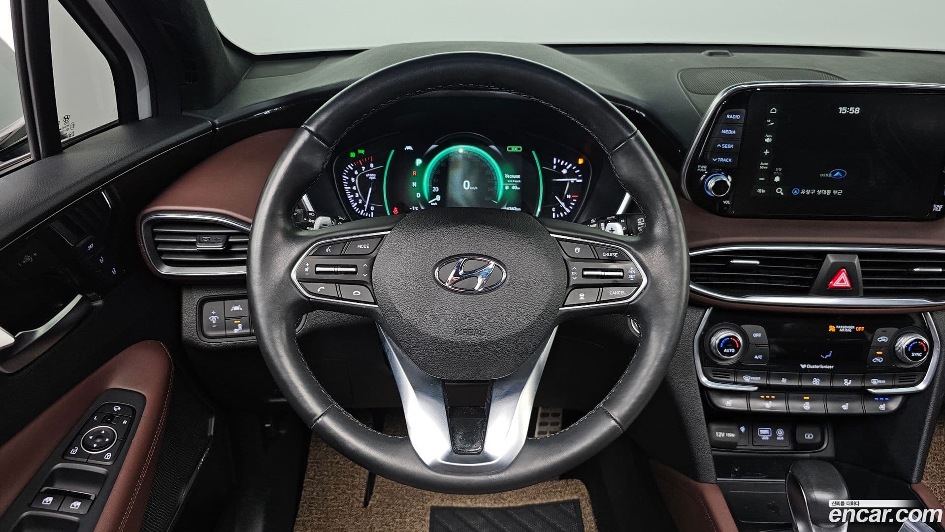 Main__Slider__Photo:Santafe Hyundai 2018.9-14