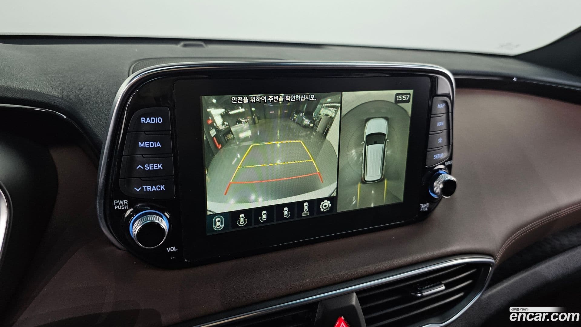 Main__Slider__Photo:Santafe Hyundai 2018.9-16