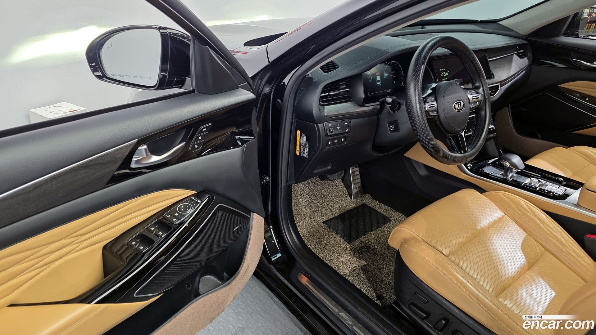 Main__Slider__Photo:K7 Kia 2019.9-9