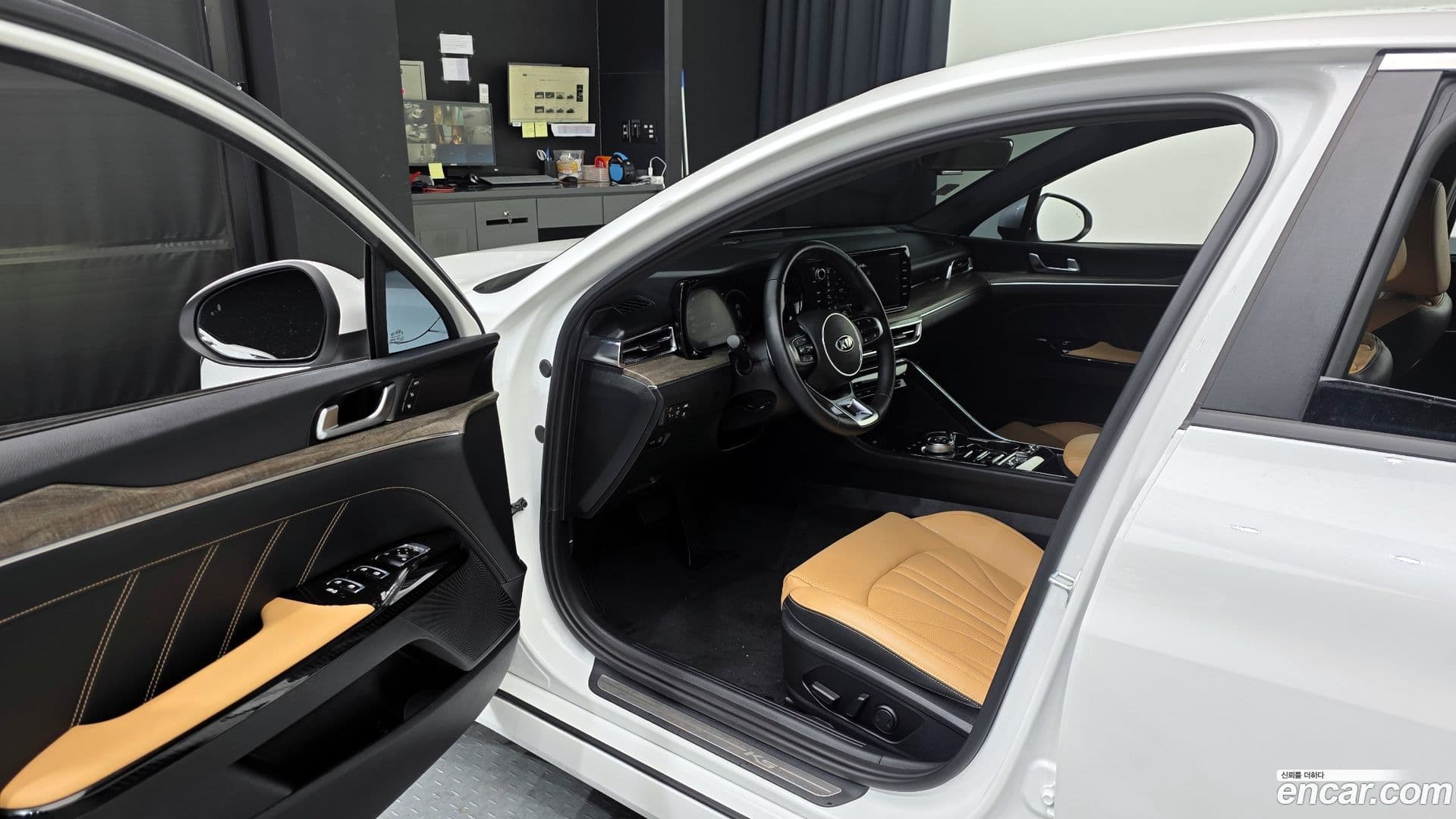 Main__Slider__Photo:K5 Kia 2021.0-9