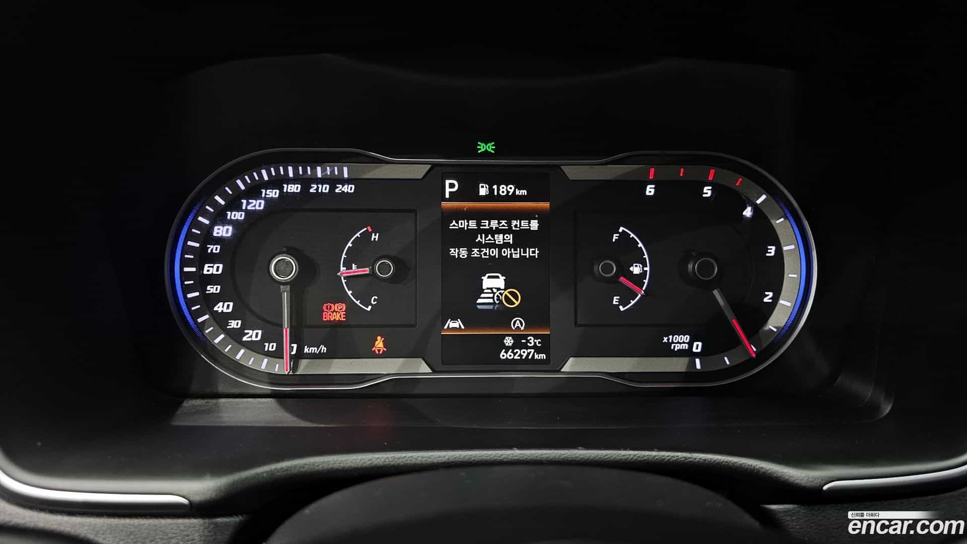 Tucson Hyundai 2021.1-INNER-008