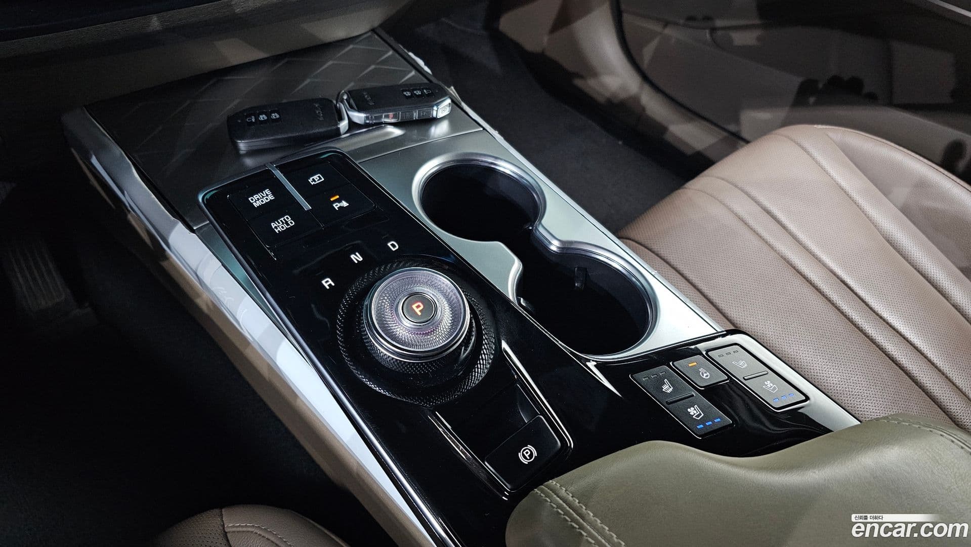 Main__Slider__Photo:K8 Kia 2021.10-8