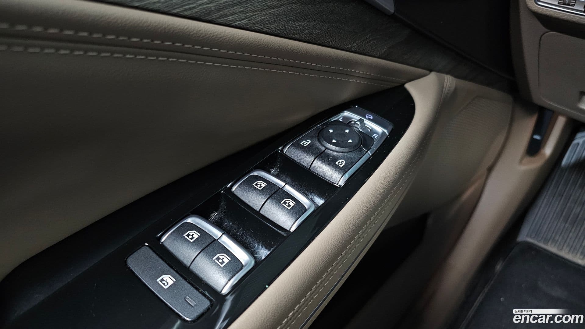 Main__Slider__Photo:K8 Kia 2021.10-12