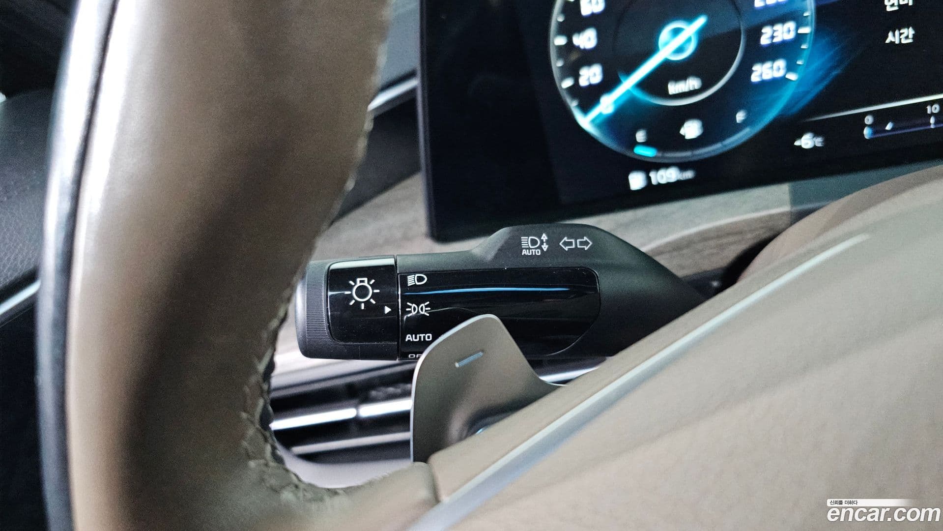 Main__Slider__Photo:K8 Kia 2021.10-13