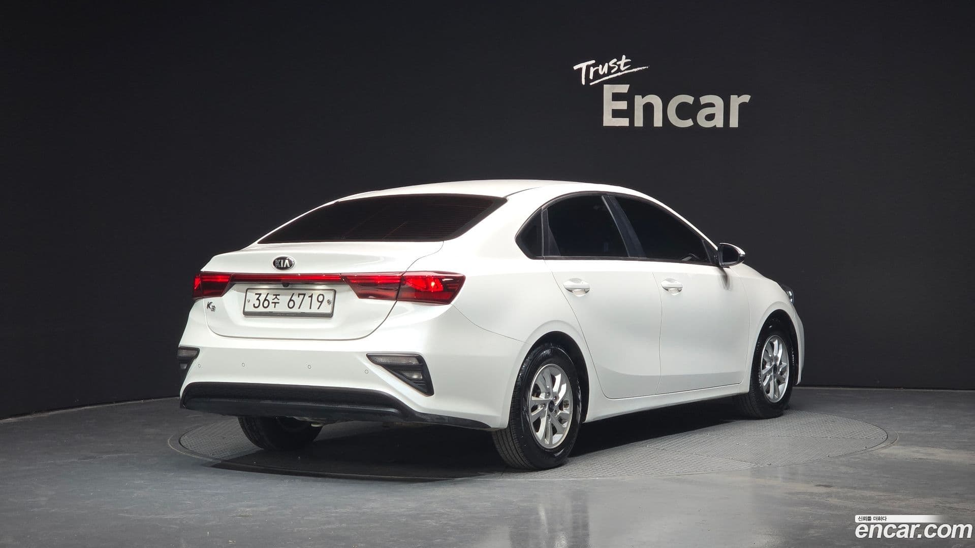 Main__Slider__Photo:K3 Kia 2019.1-1