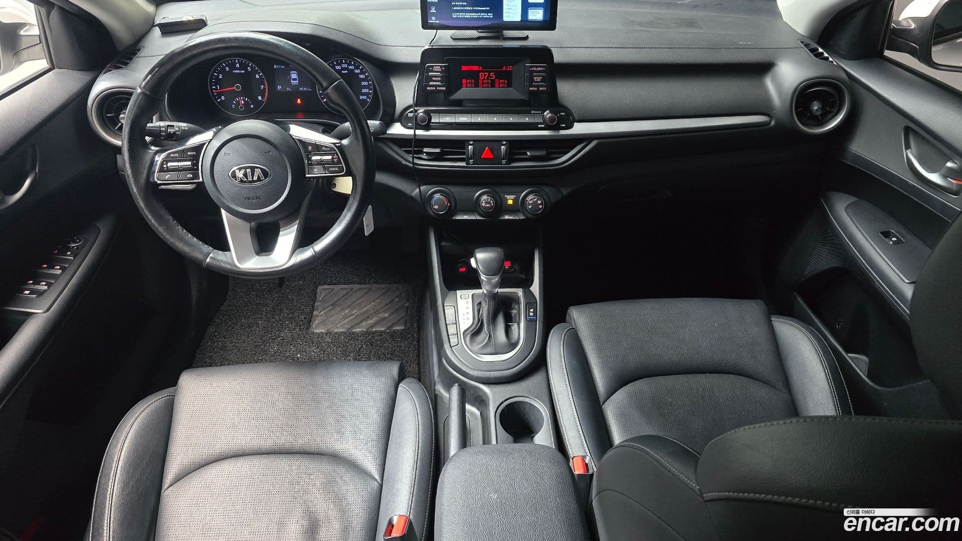 Main__Slider__Photo:K3 Kia 2019.1-6