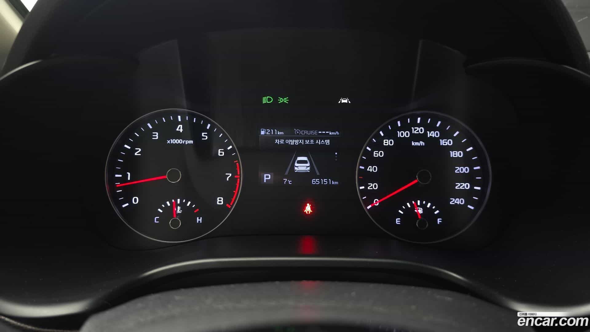 K3 Kia 2019.1-INNER-008