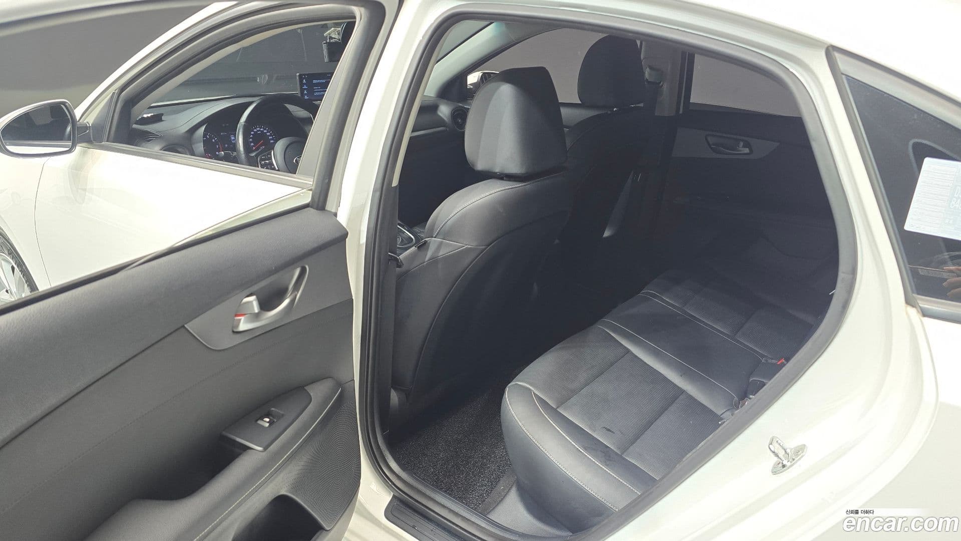 Main__Slider__Photo:K3 Kia 2019.1-10