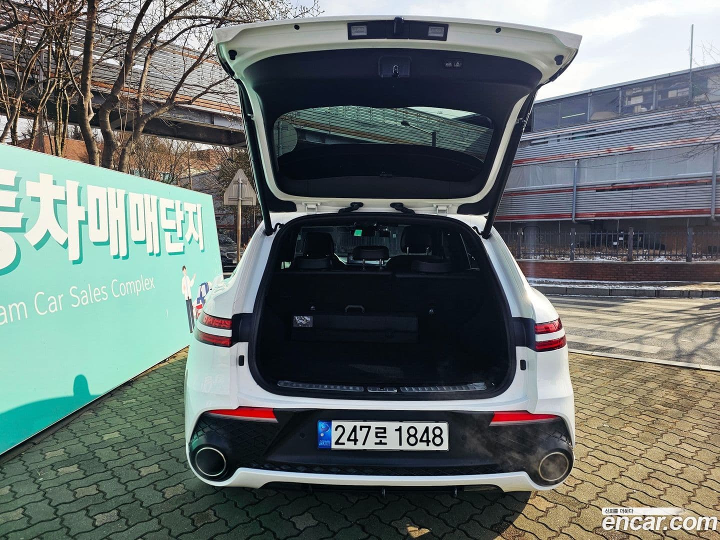 Main__Slider__Photo:GV70 Genesis 2021.8-4