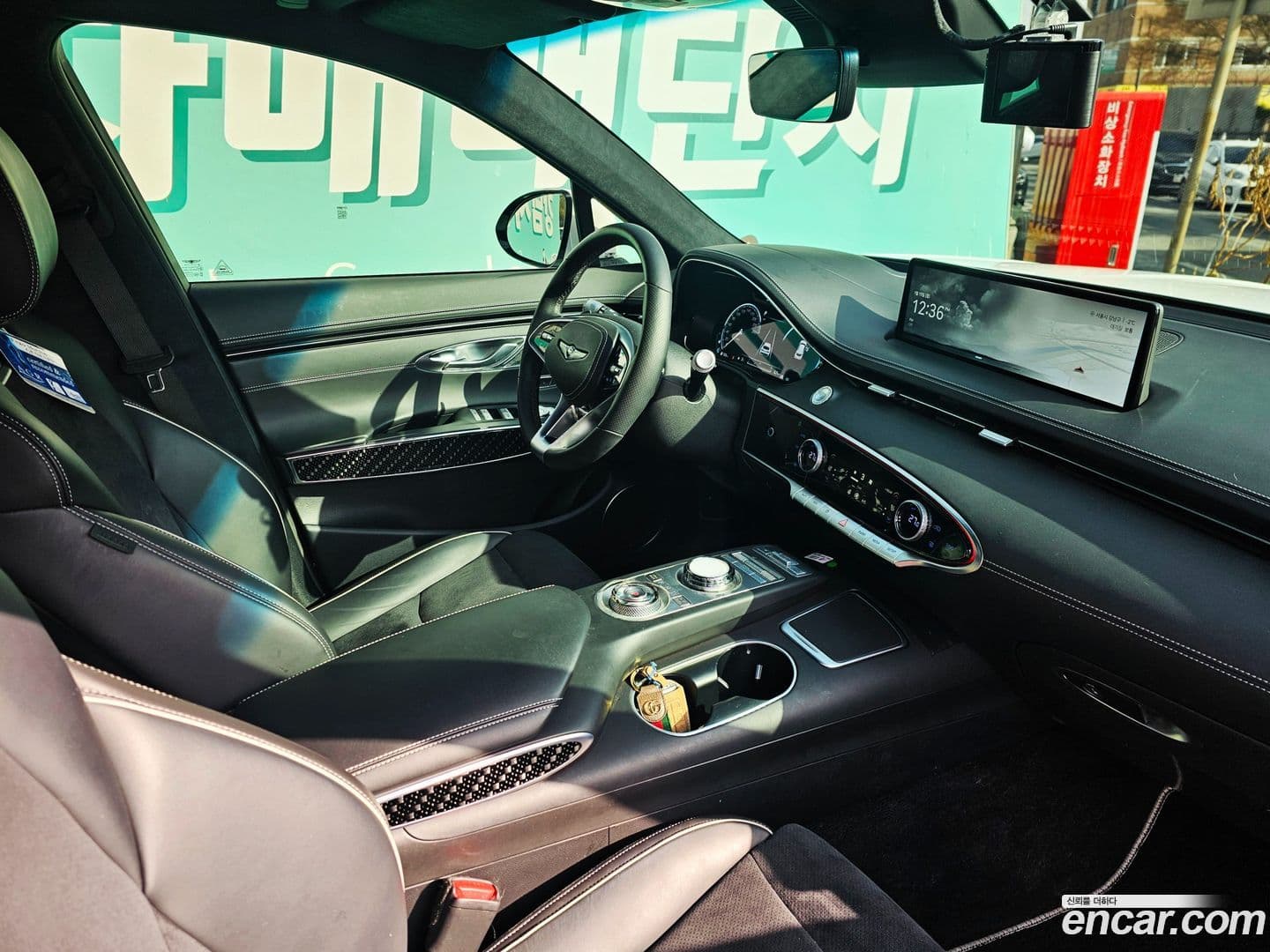 Main__Slider__Photo:GV70 Genesis 2021.8-5