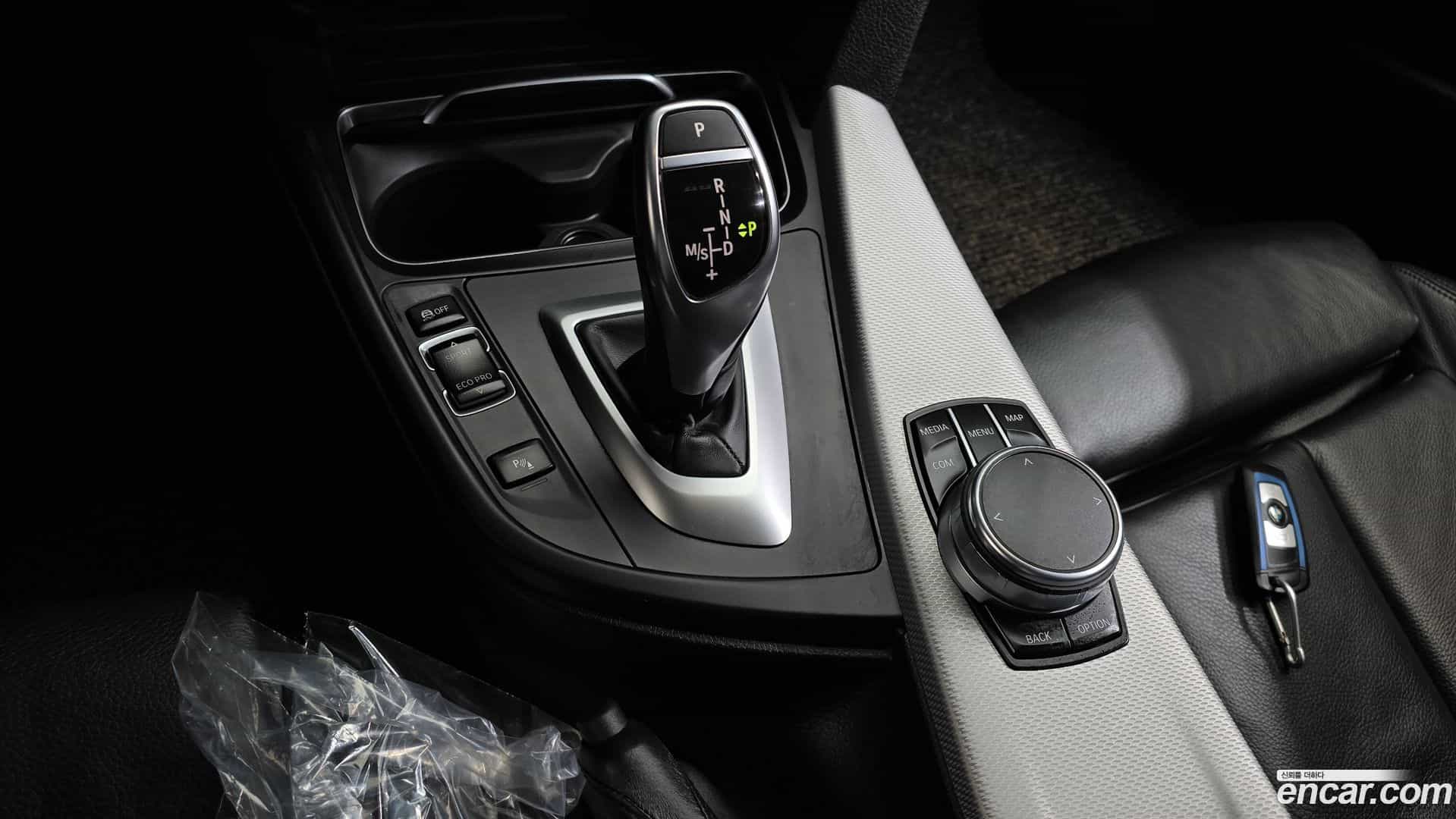 3-Series BMW 2017.9-INNER-009